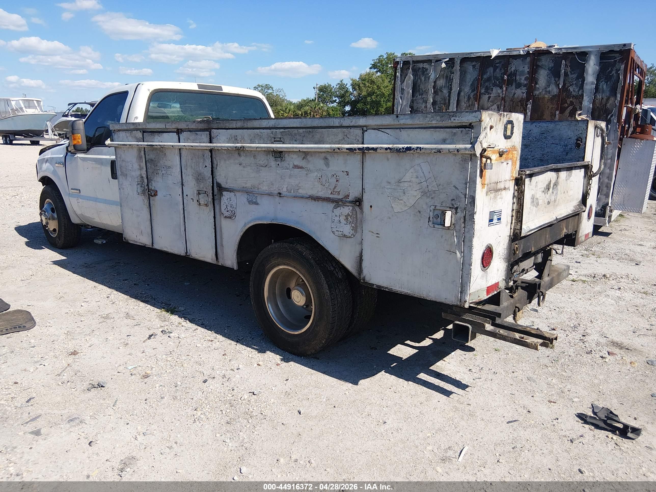 FORD F-350 image 3