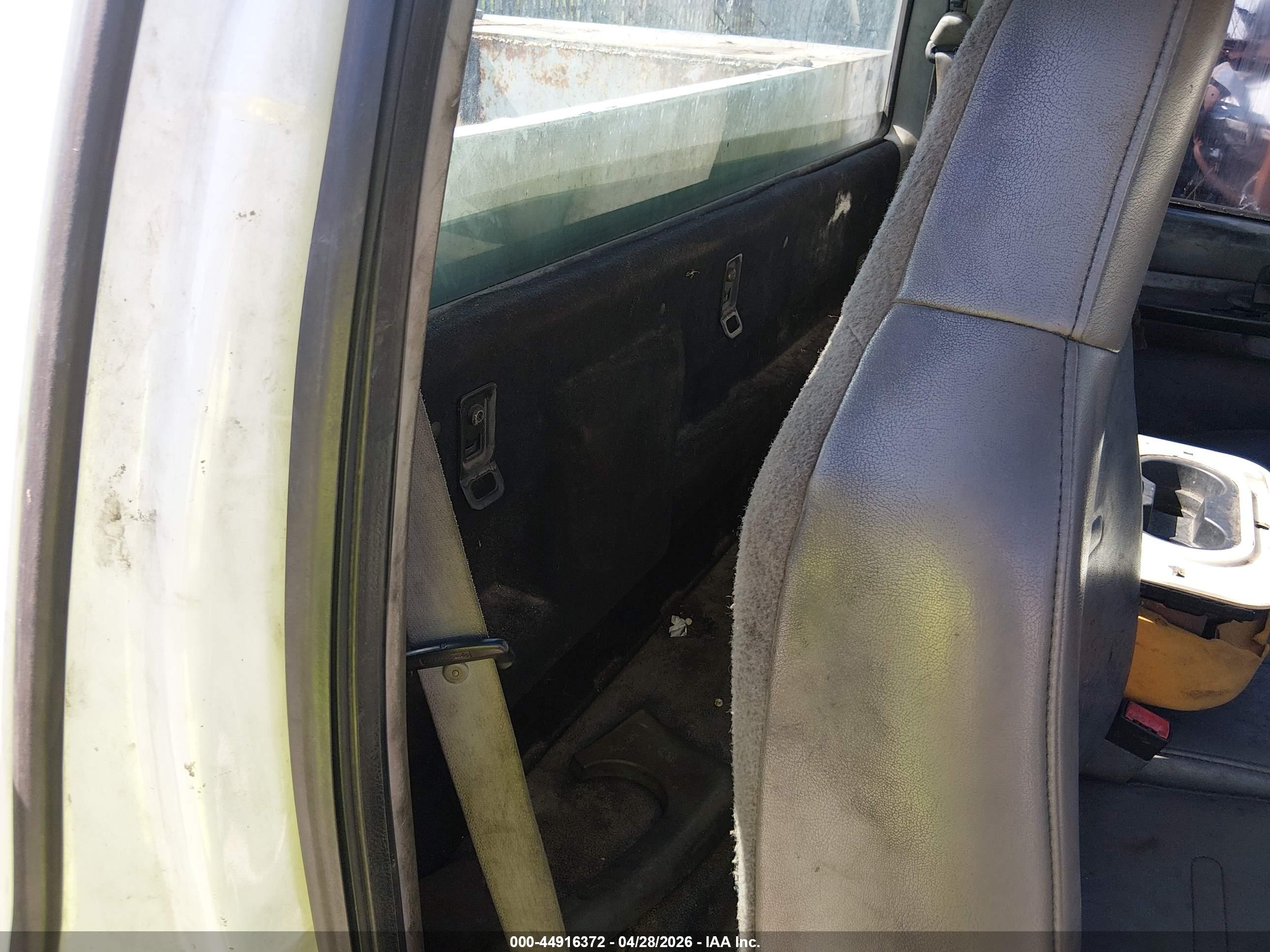 FORD F-350 image 8