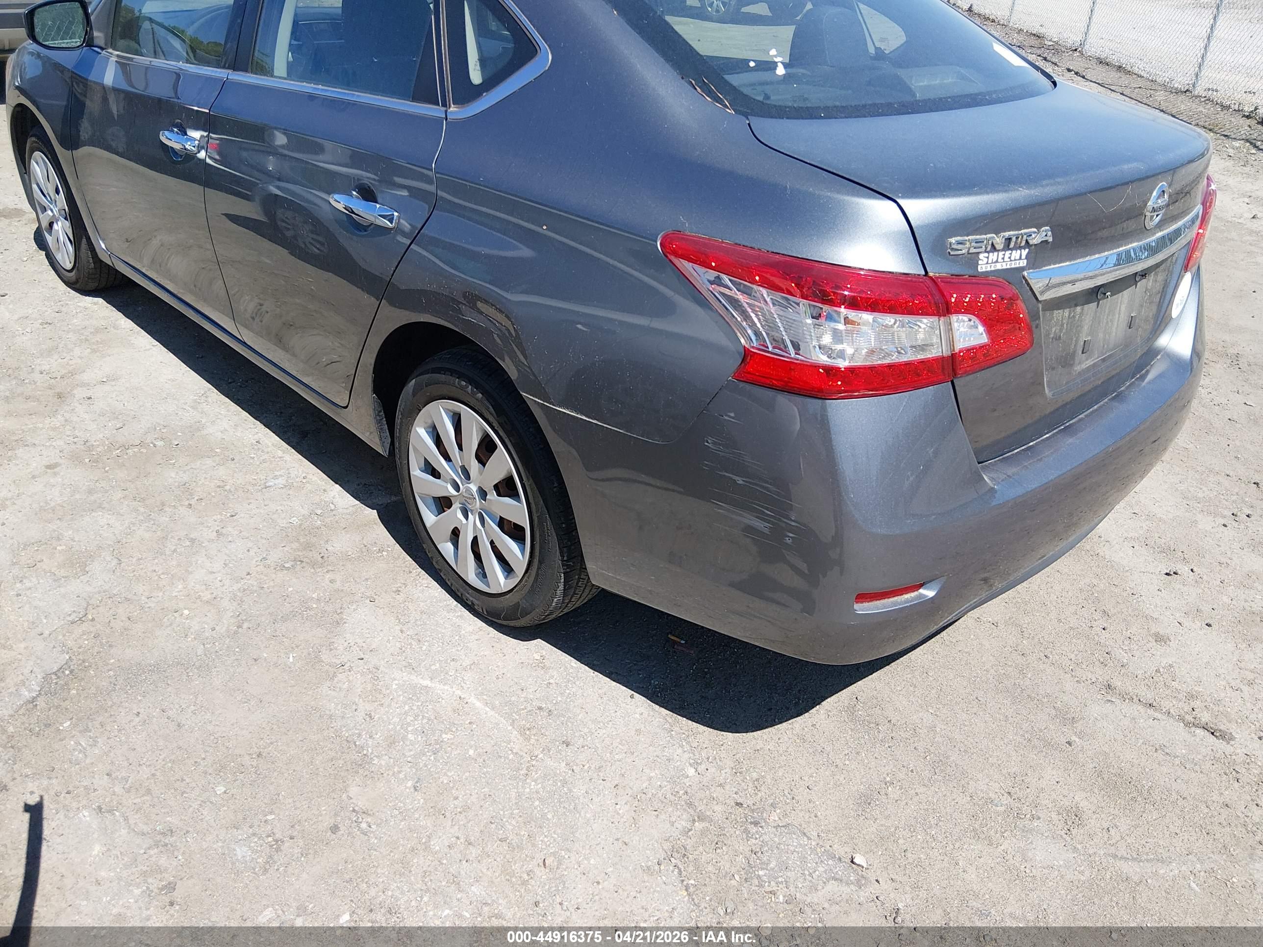 NISSAN SENTRA image 6