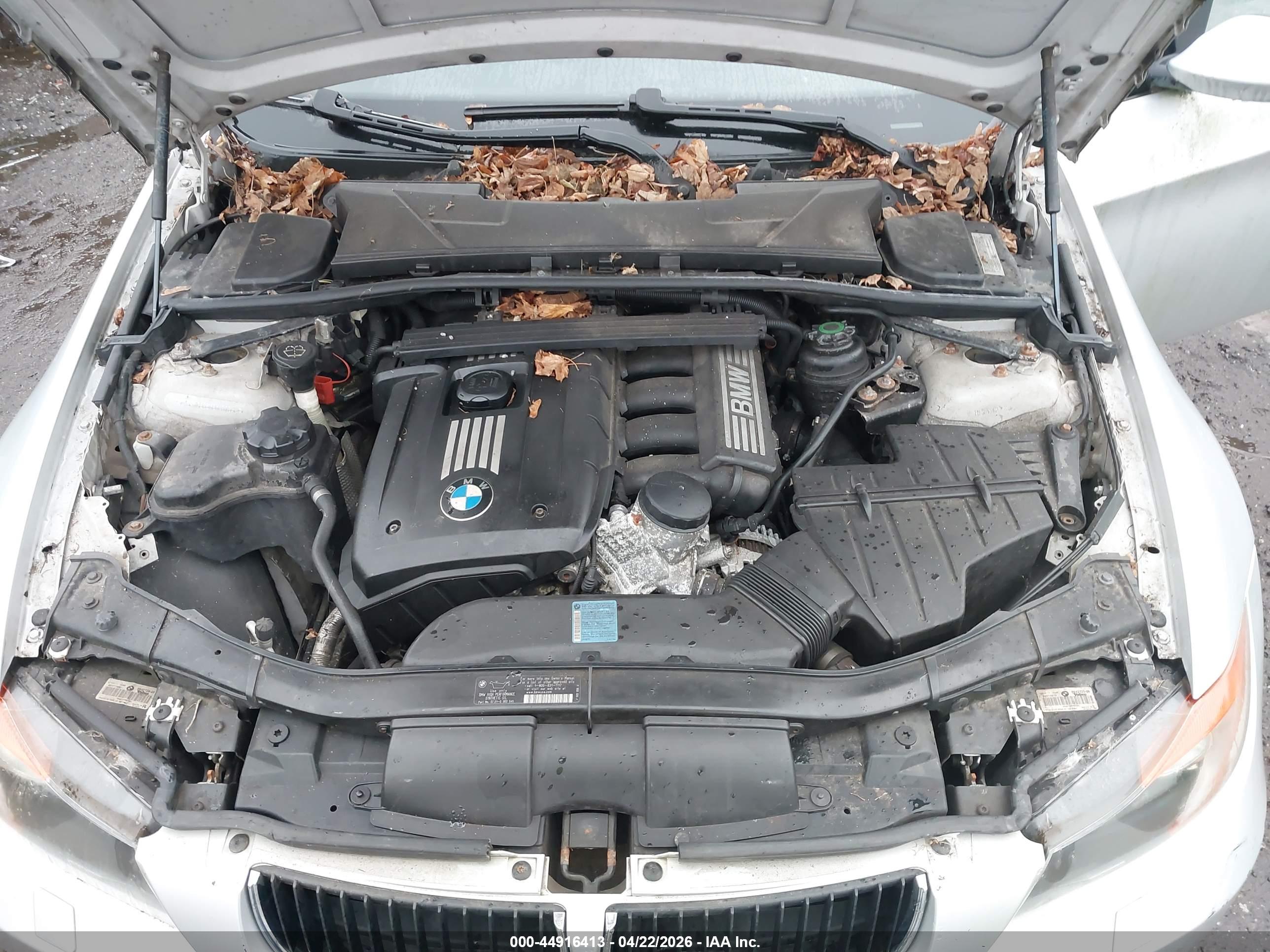 BMW 328XI image 10