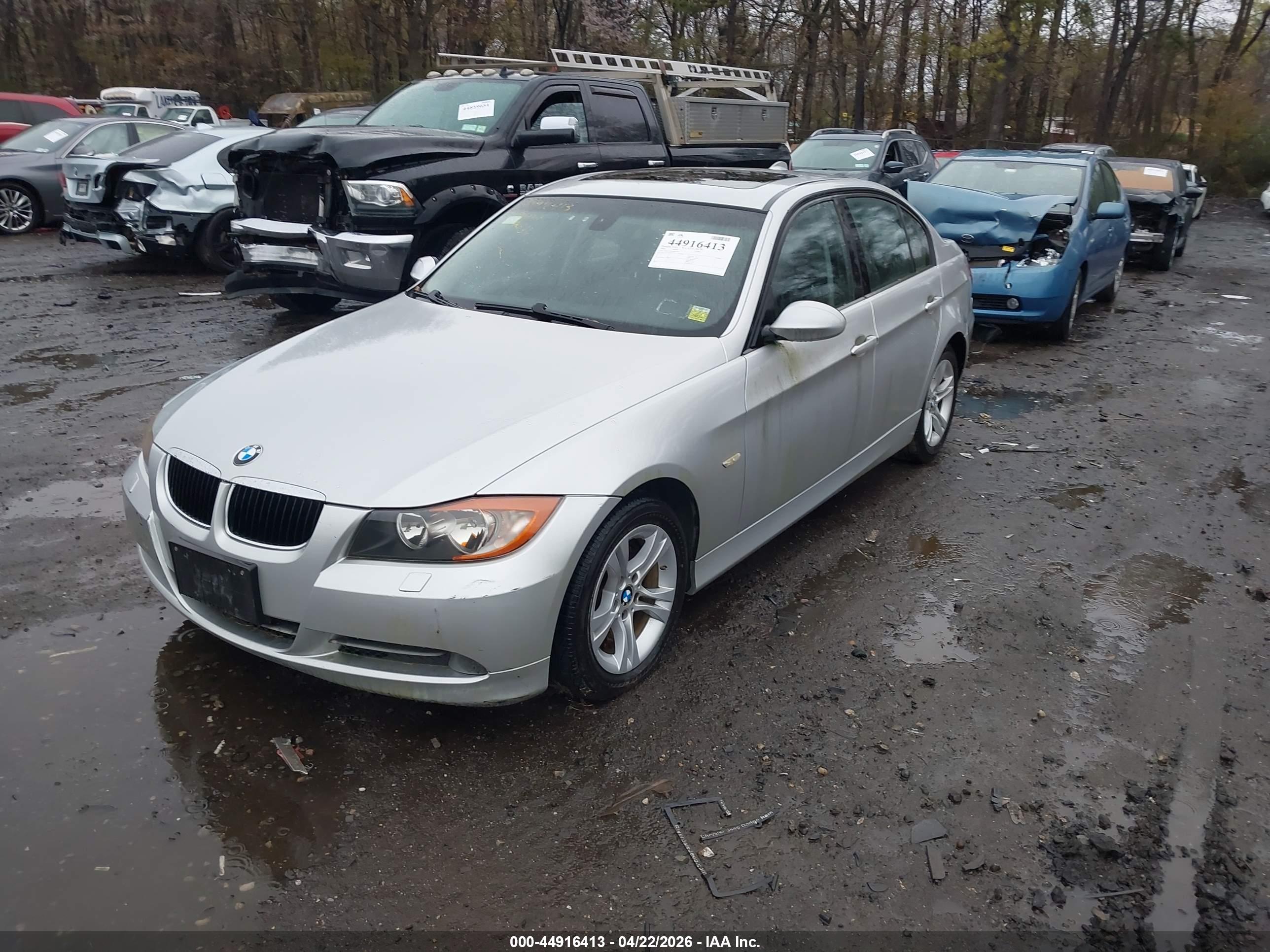 BMW 328XI image 2