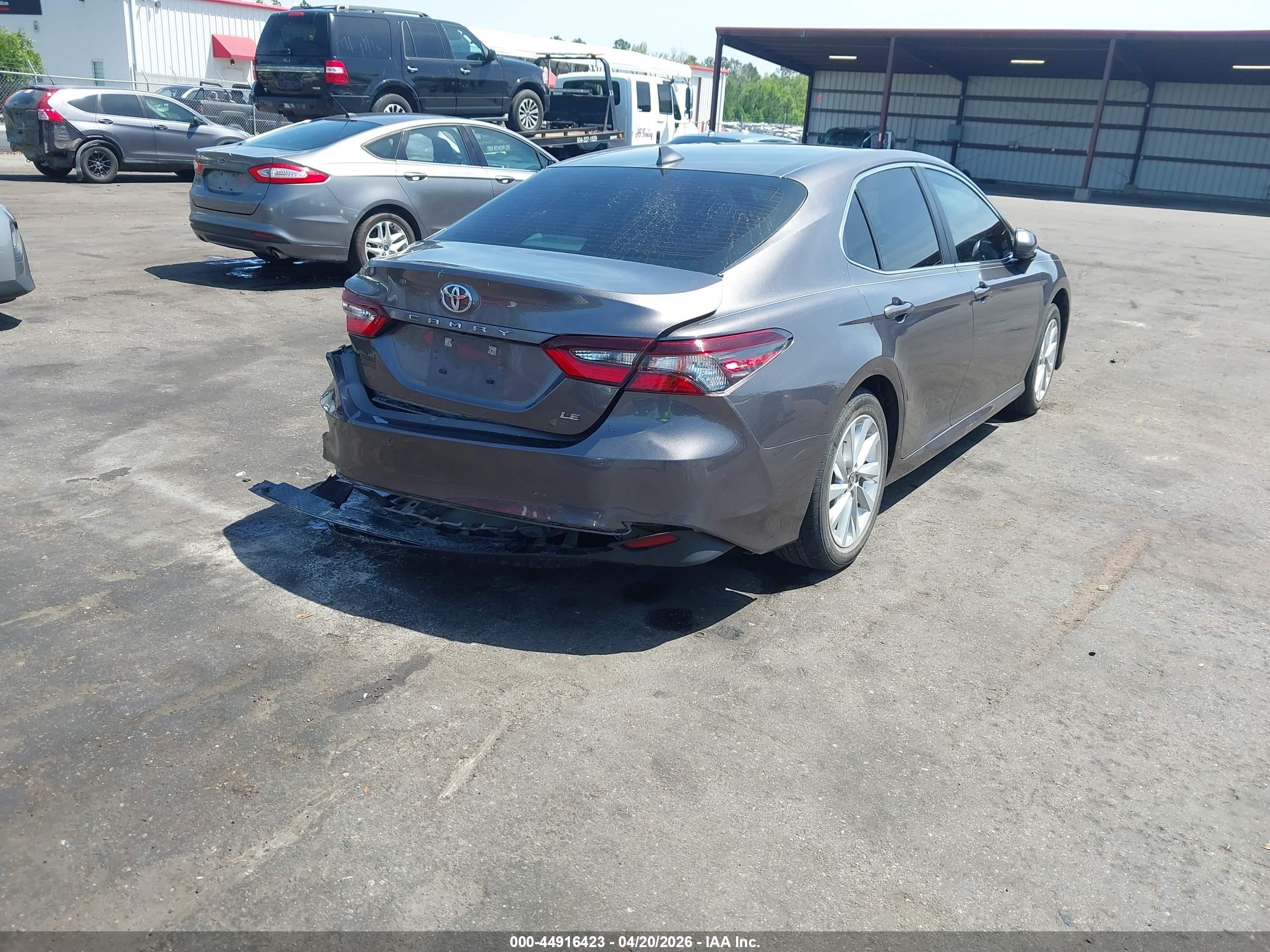 TOYOTA CAMRY image 4
