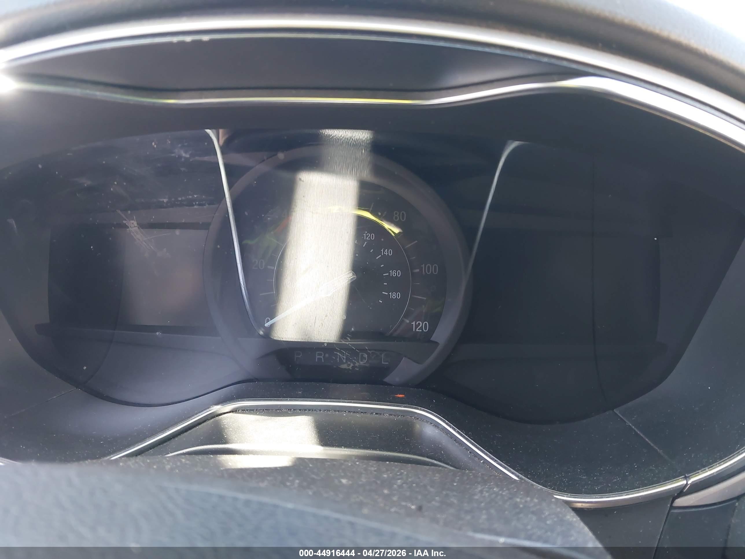 FORD FUSION image 7