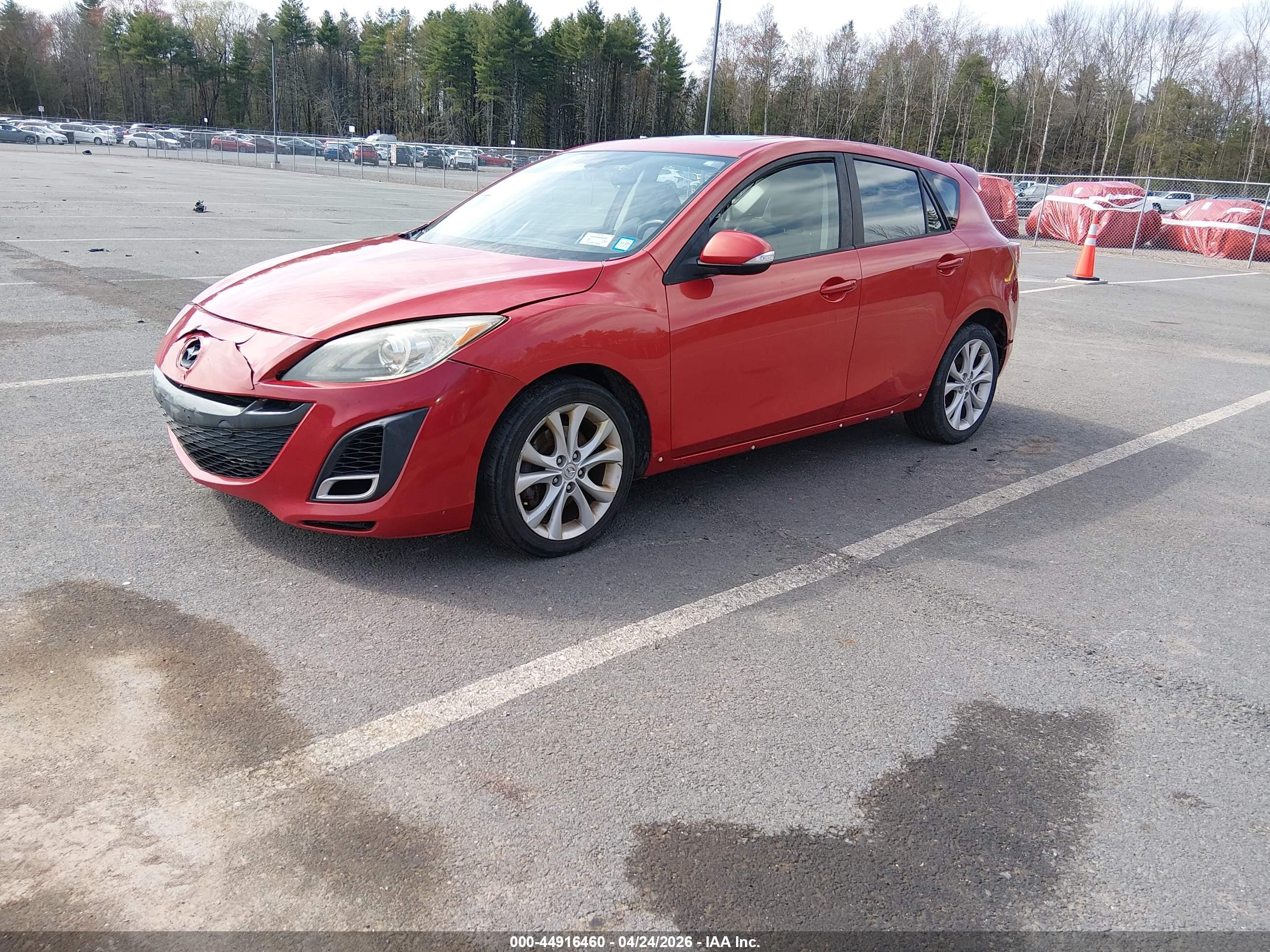 MAZDA MAZDA3 image 2