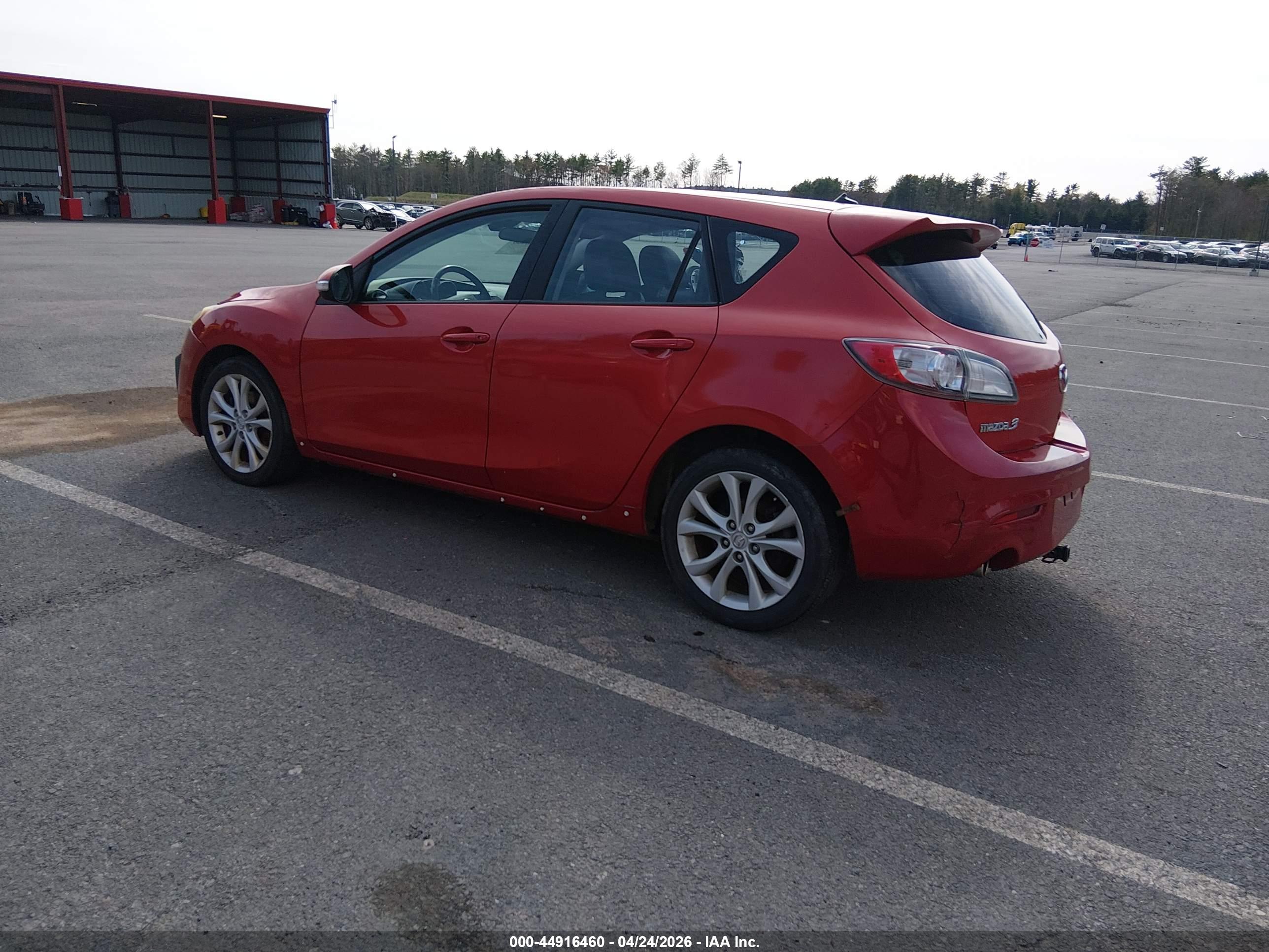 MAZDA MAZDA3 image 3