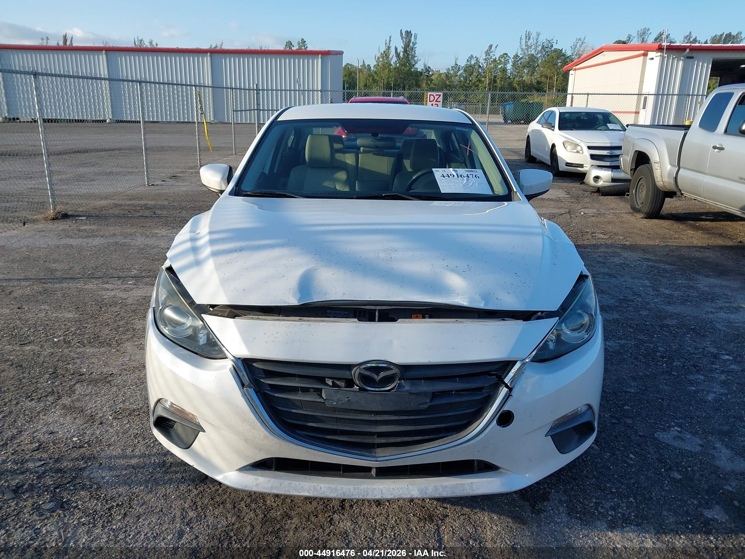 MAZDA MAZDA3 image 6