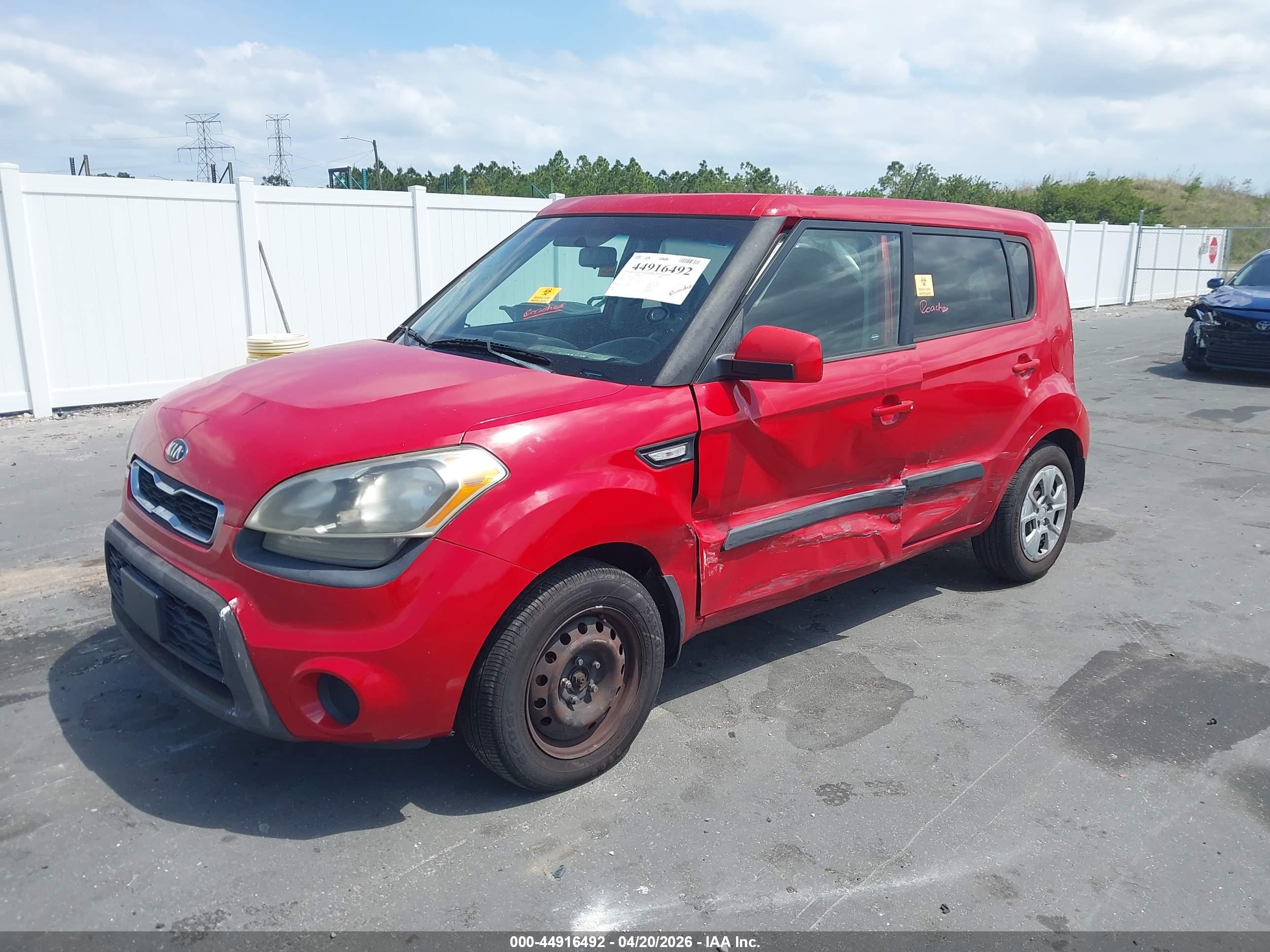 KIA SOUL image 2