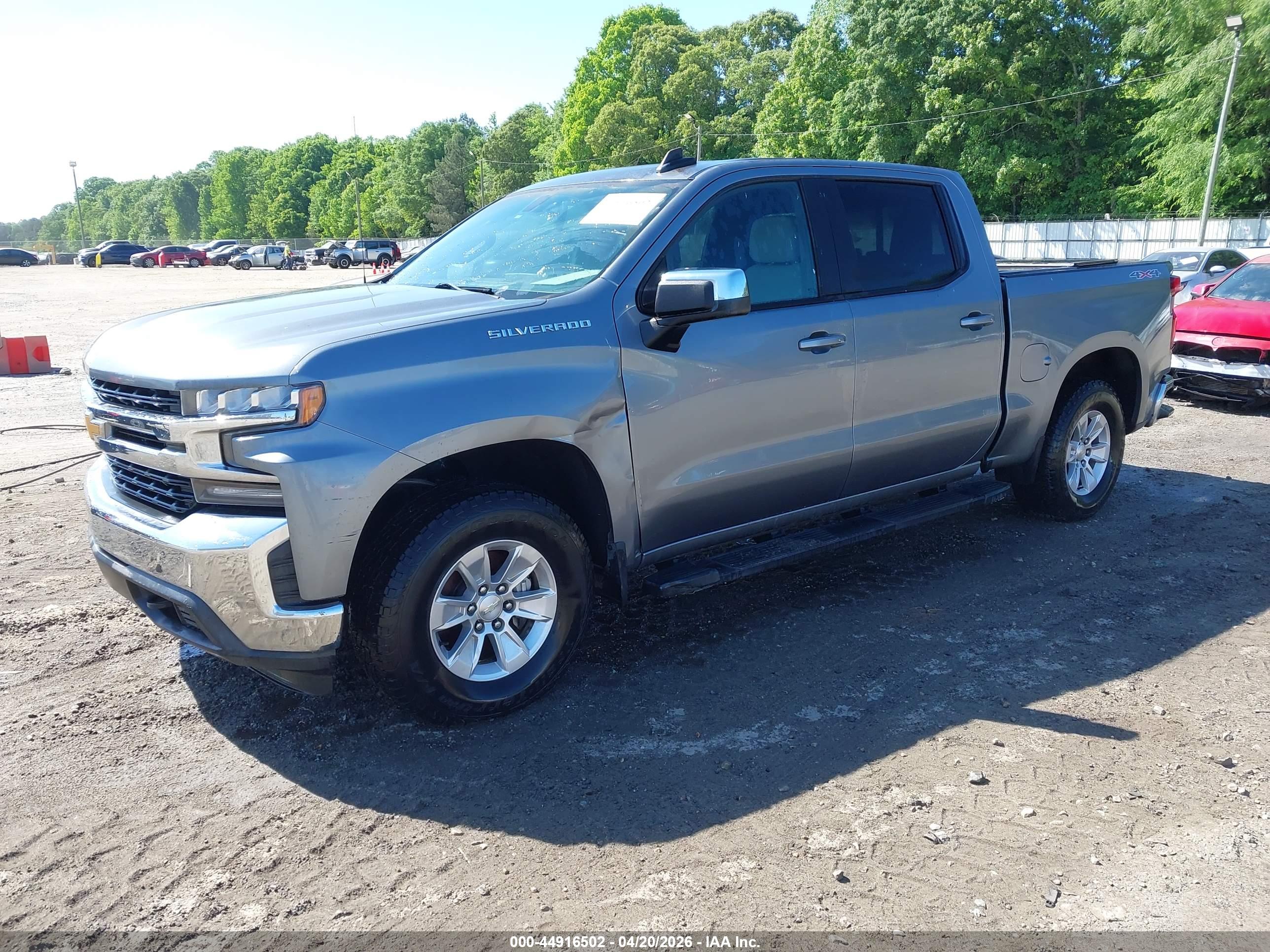 CHEVROLET SILVERADO image 2