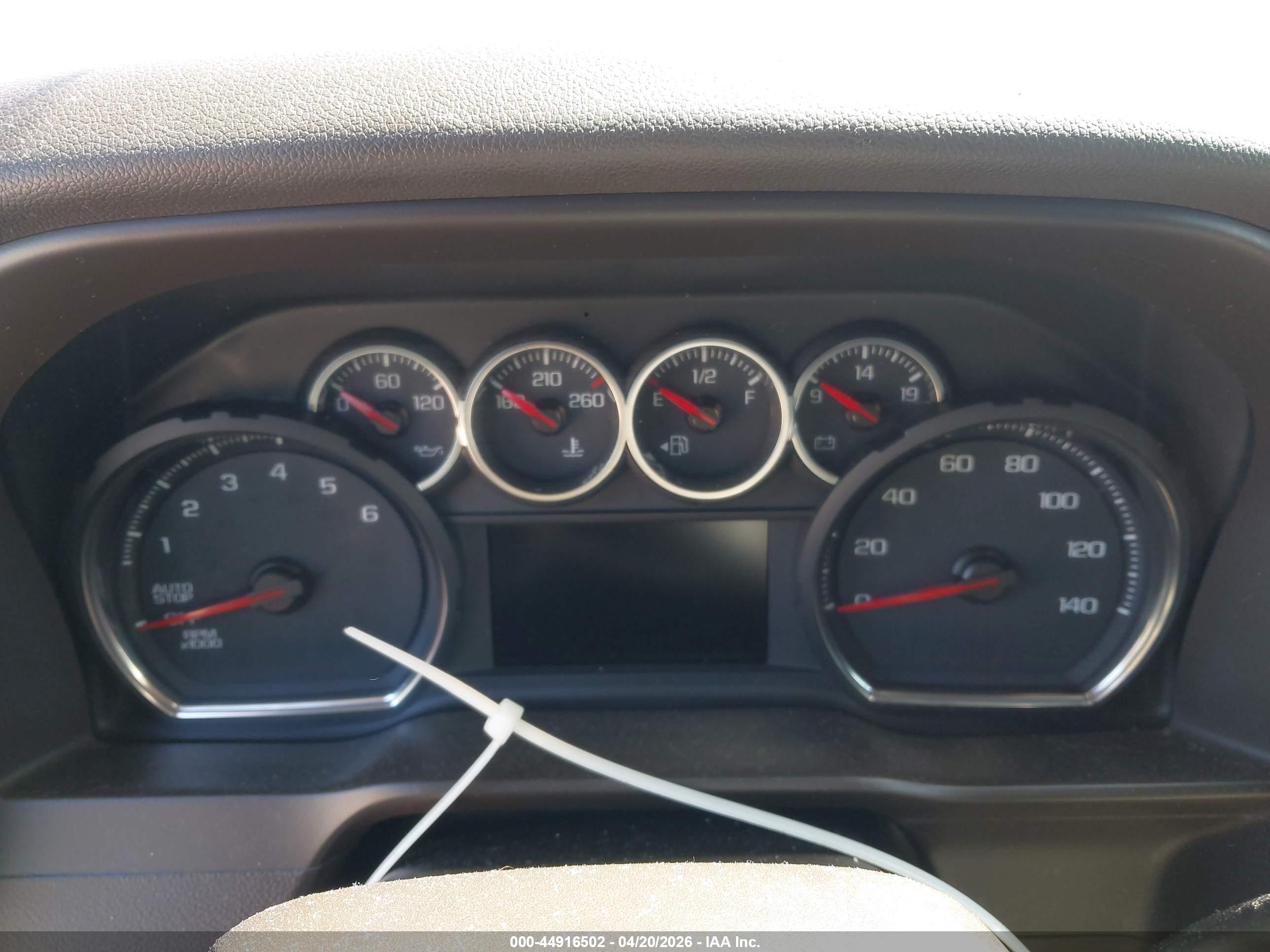 CHEVROLET SILVERADO image 7