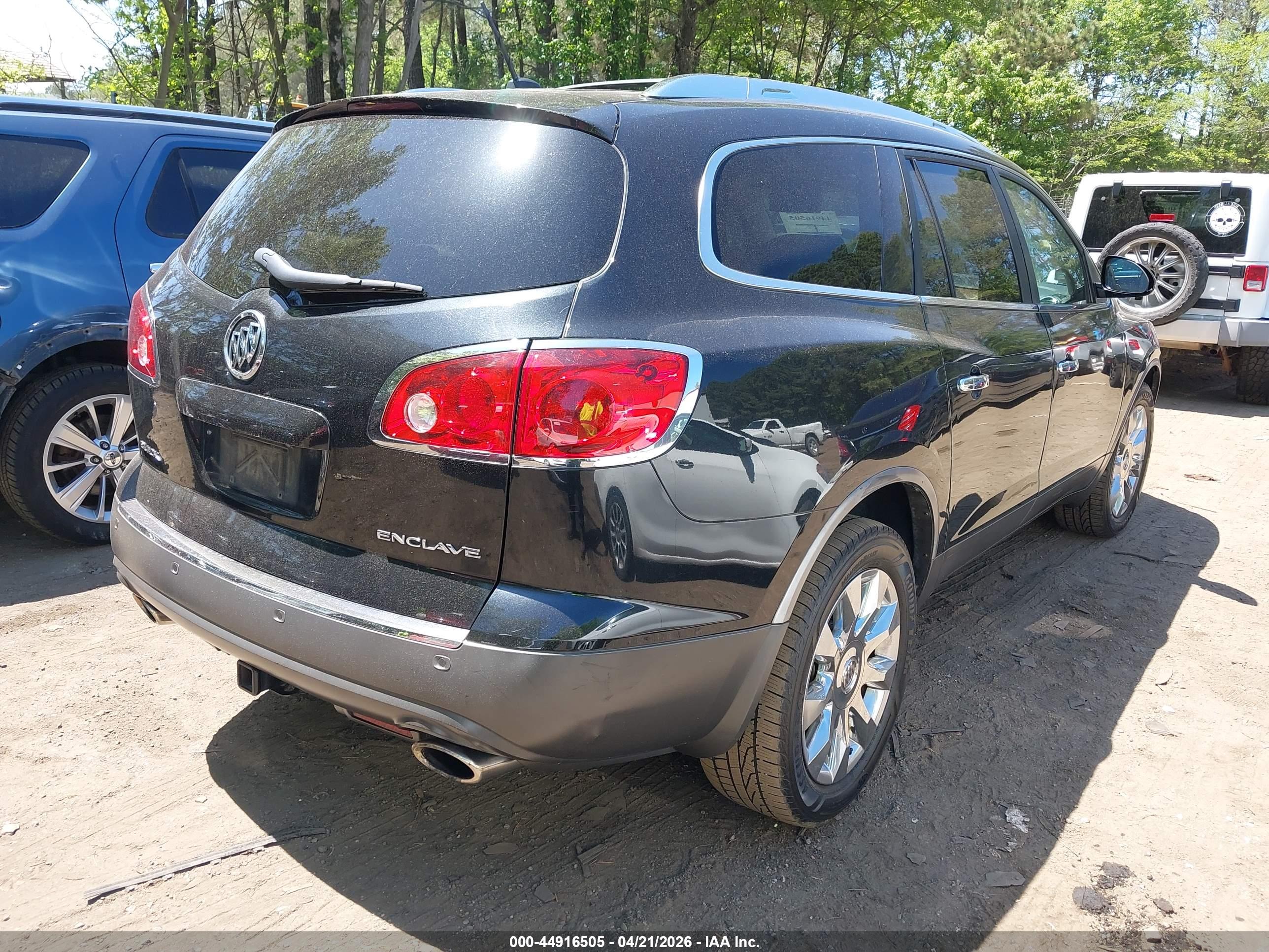 BUICK ENCLAVE image 4