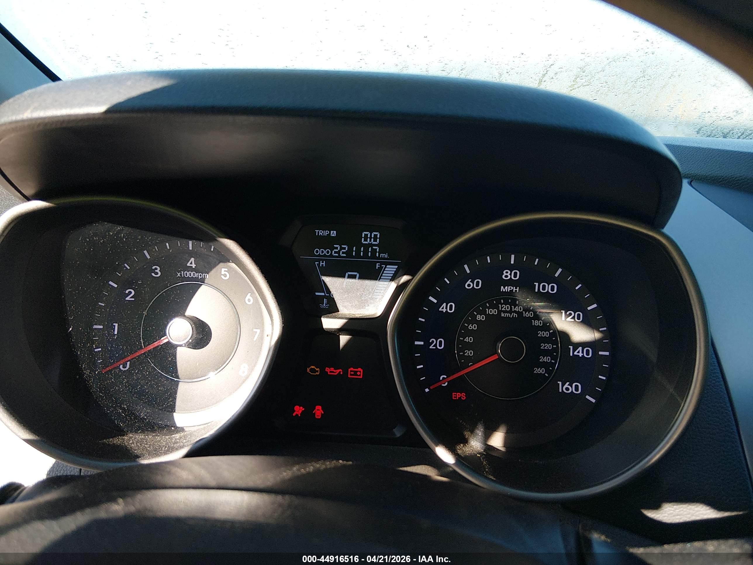HYUNDAI ELANTRA image 7