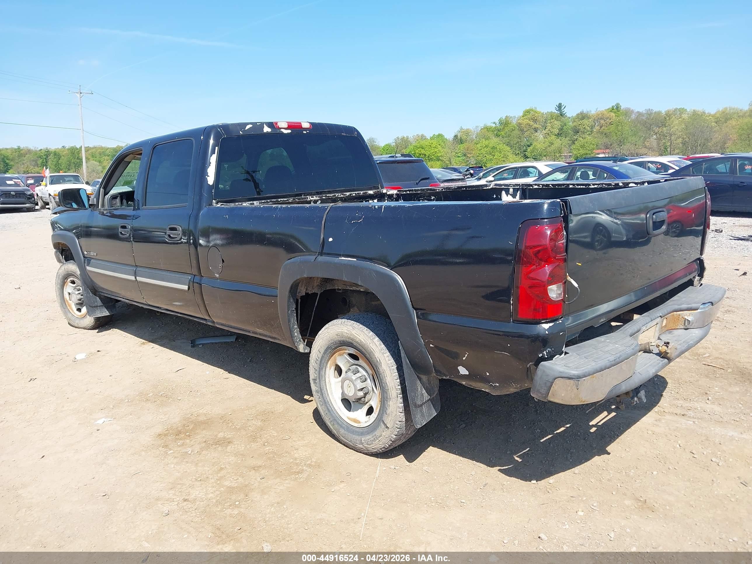 CHEVROLET SILVERADO image 3