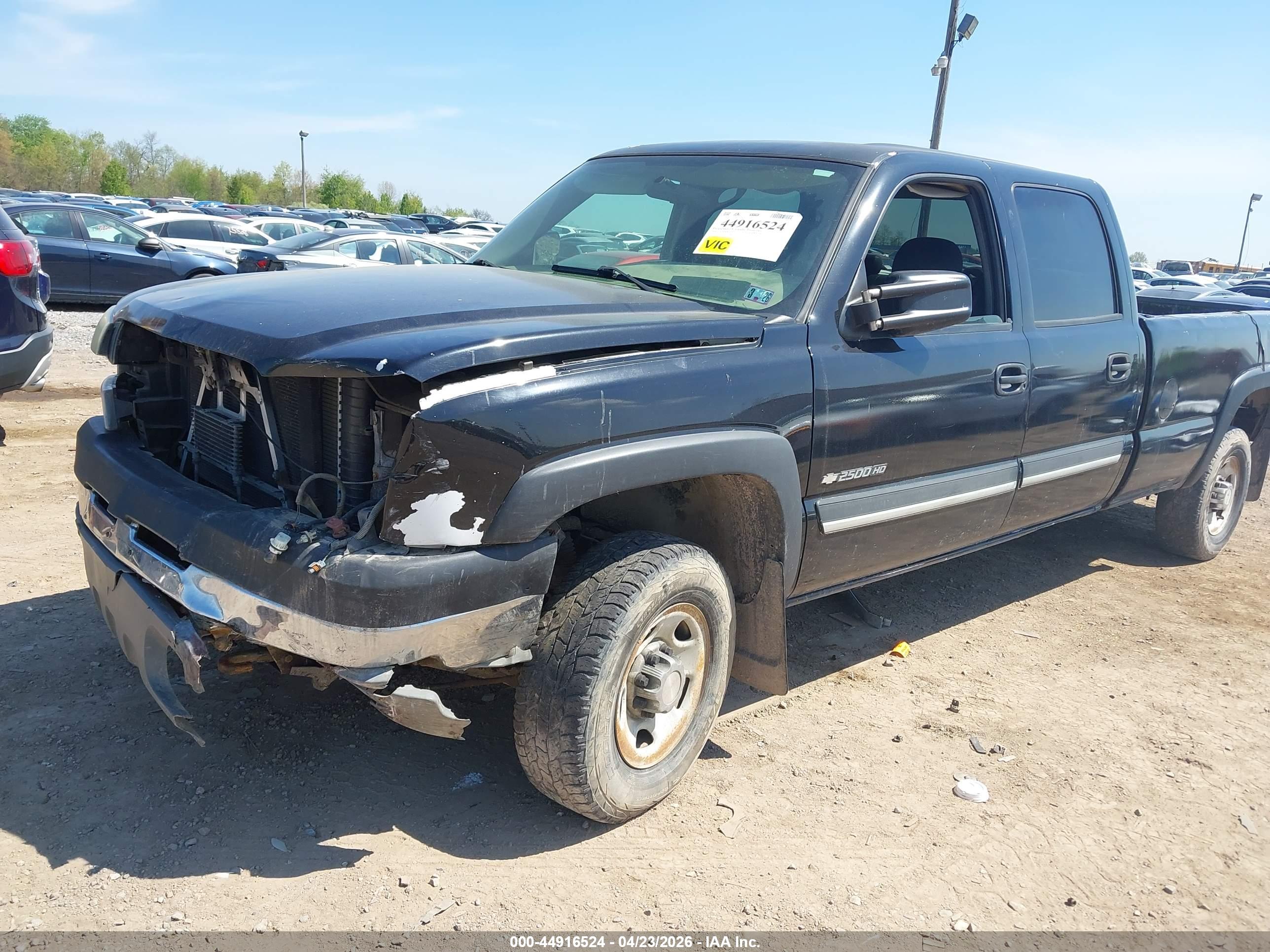 CHEVROLET SILVERADO image 6