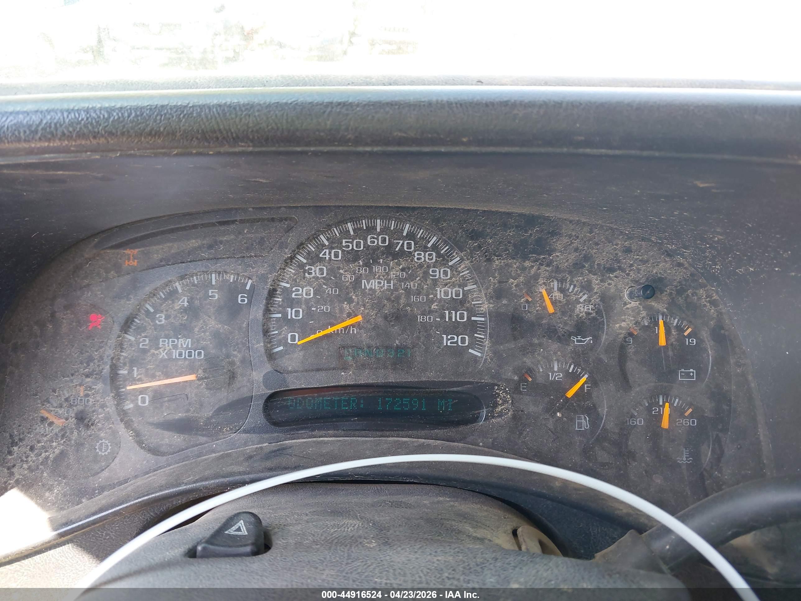 CHEVROLET SILVERADO image 7