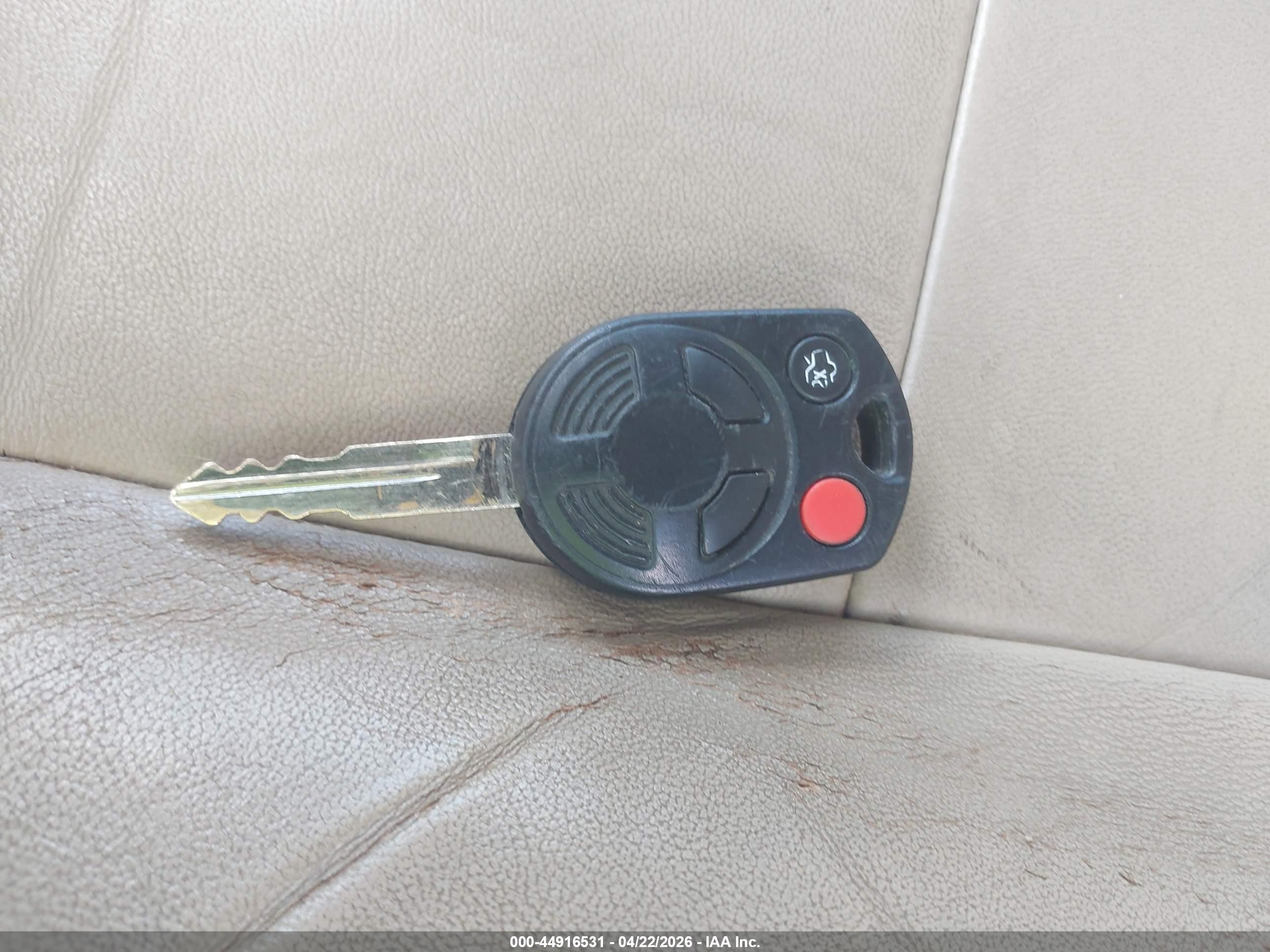 FORD ESCAPE image 11