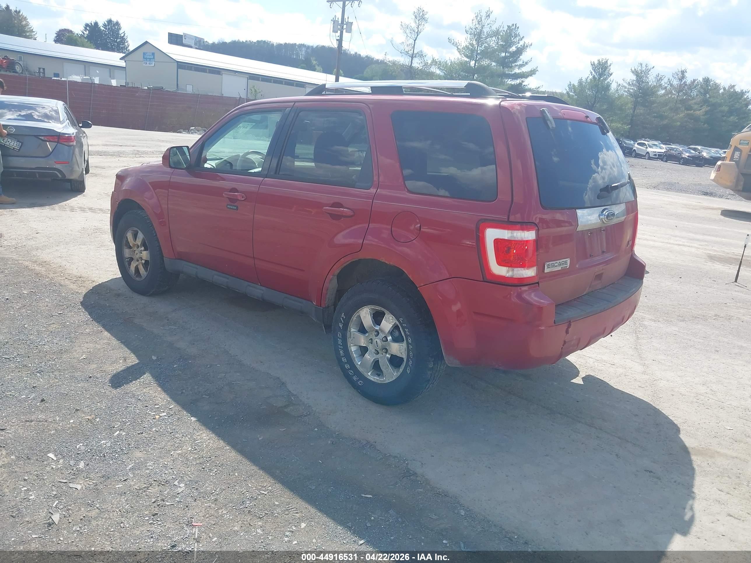 FORD ESCAPE image 3