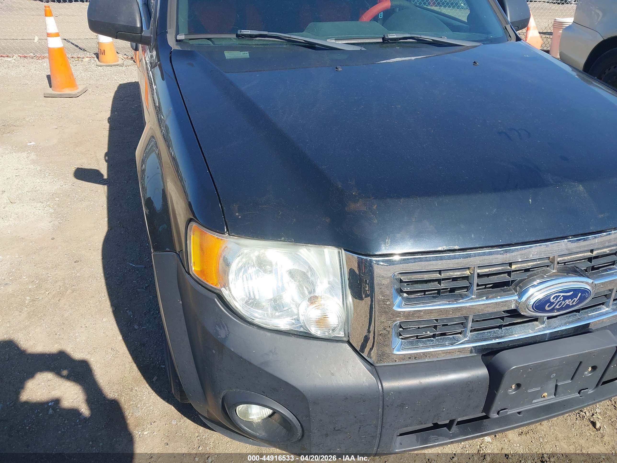 FORD ESCAPE image 6