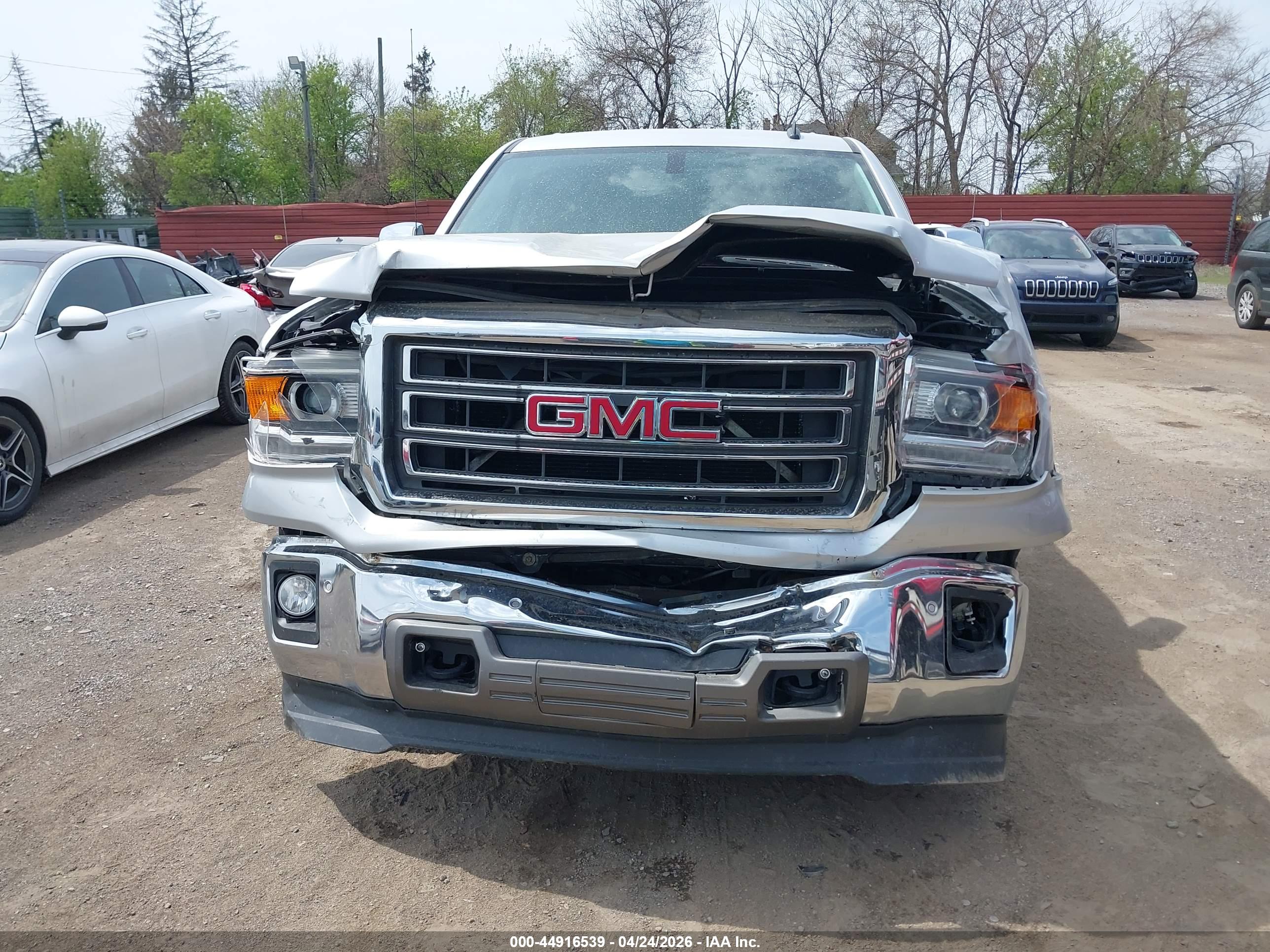 GMC SIERRA image 6