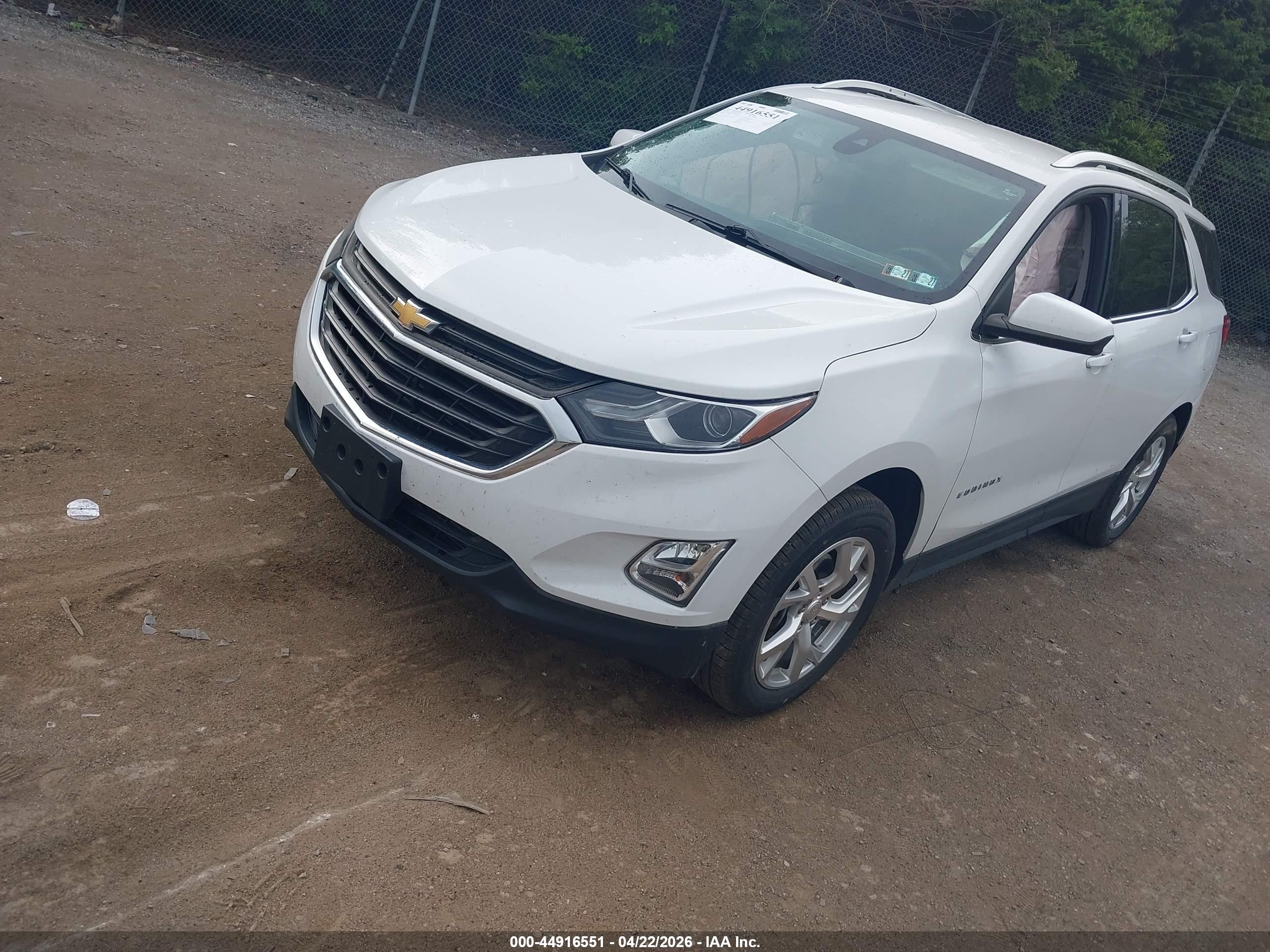 CHEVROLET EQUINOX image 2