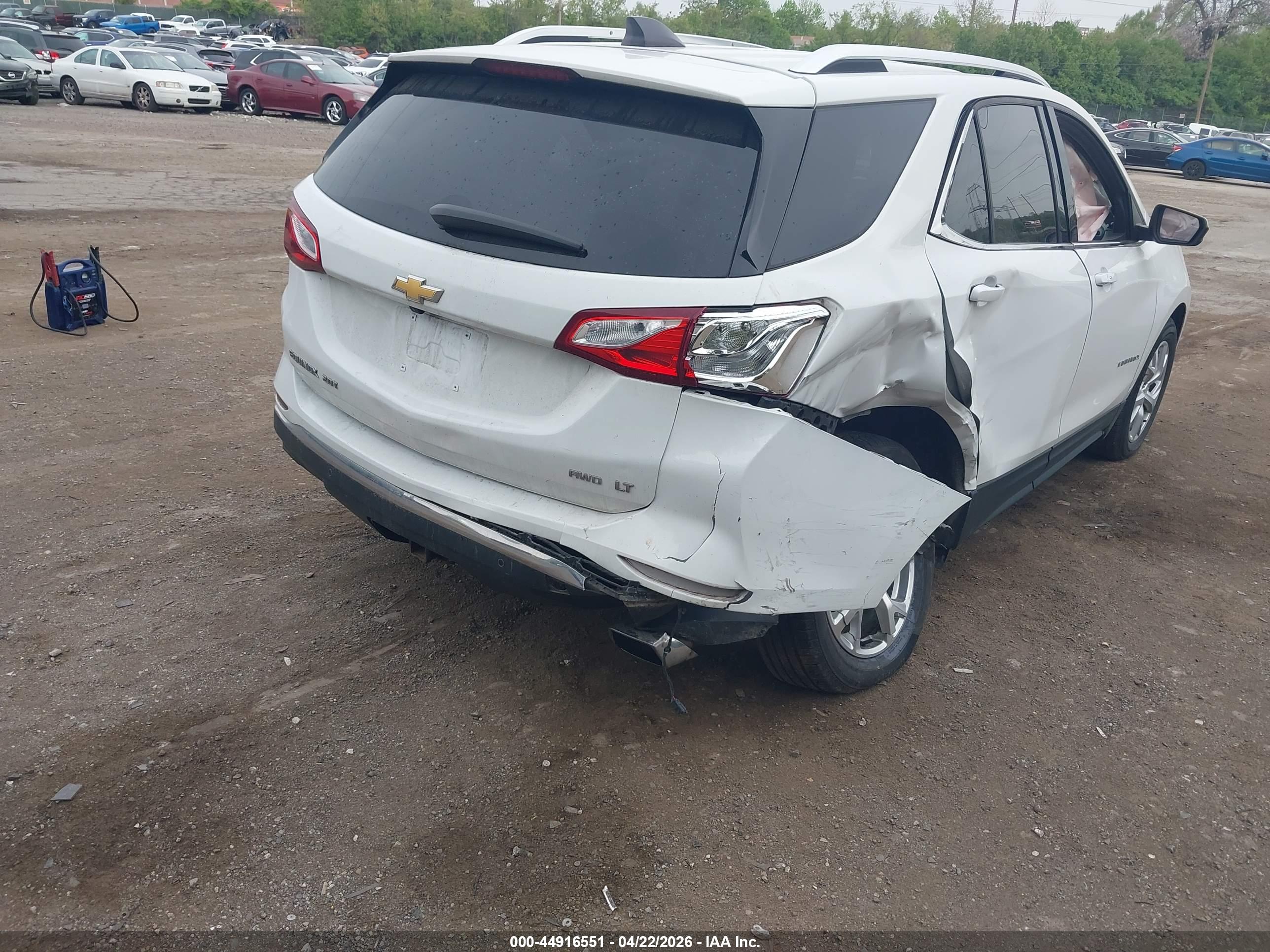 CHEVROLET EQUINOX image 4