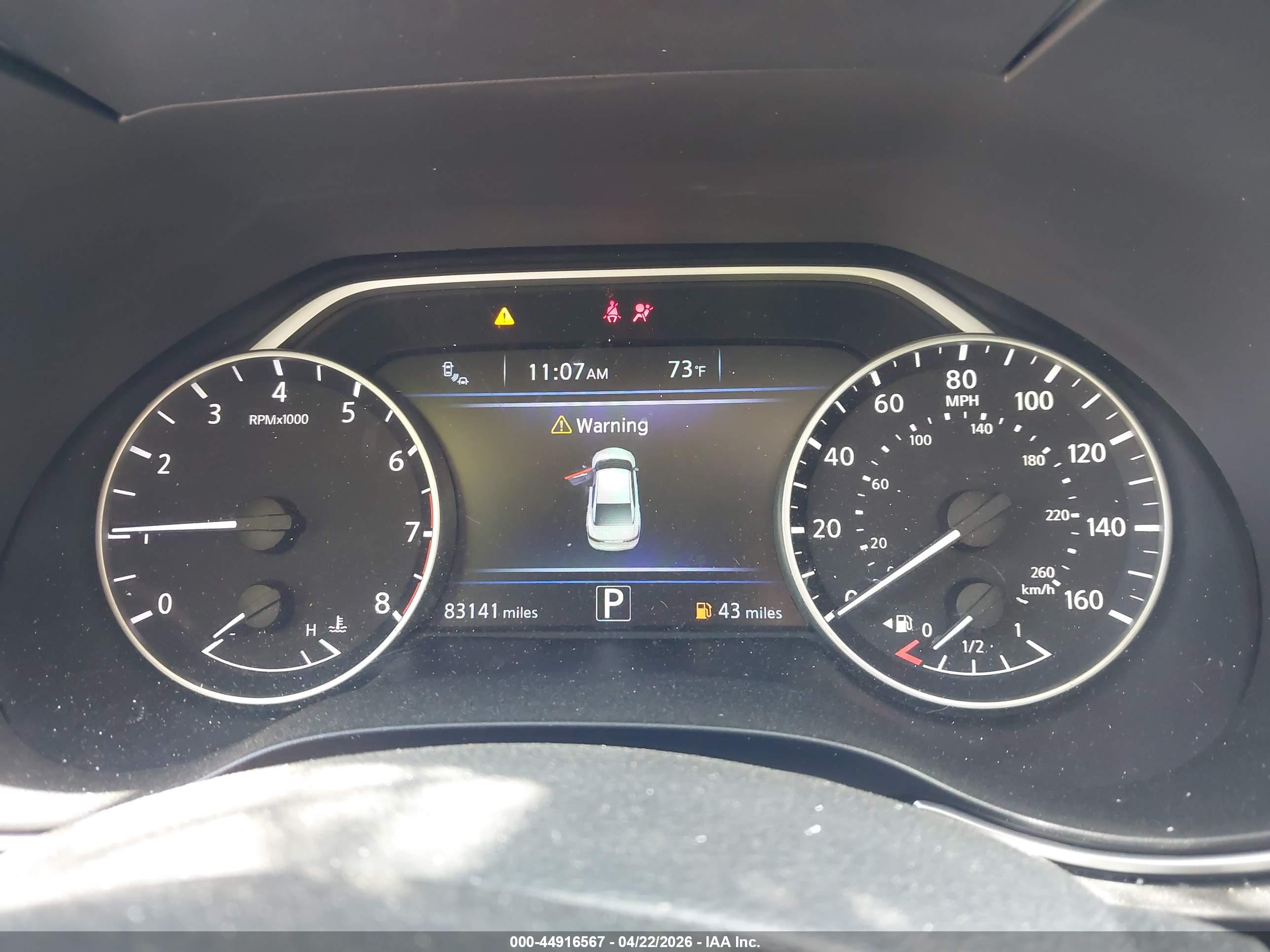 NISSAN MAXIMA image 7
