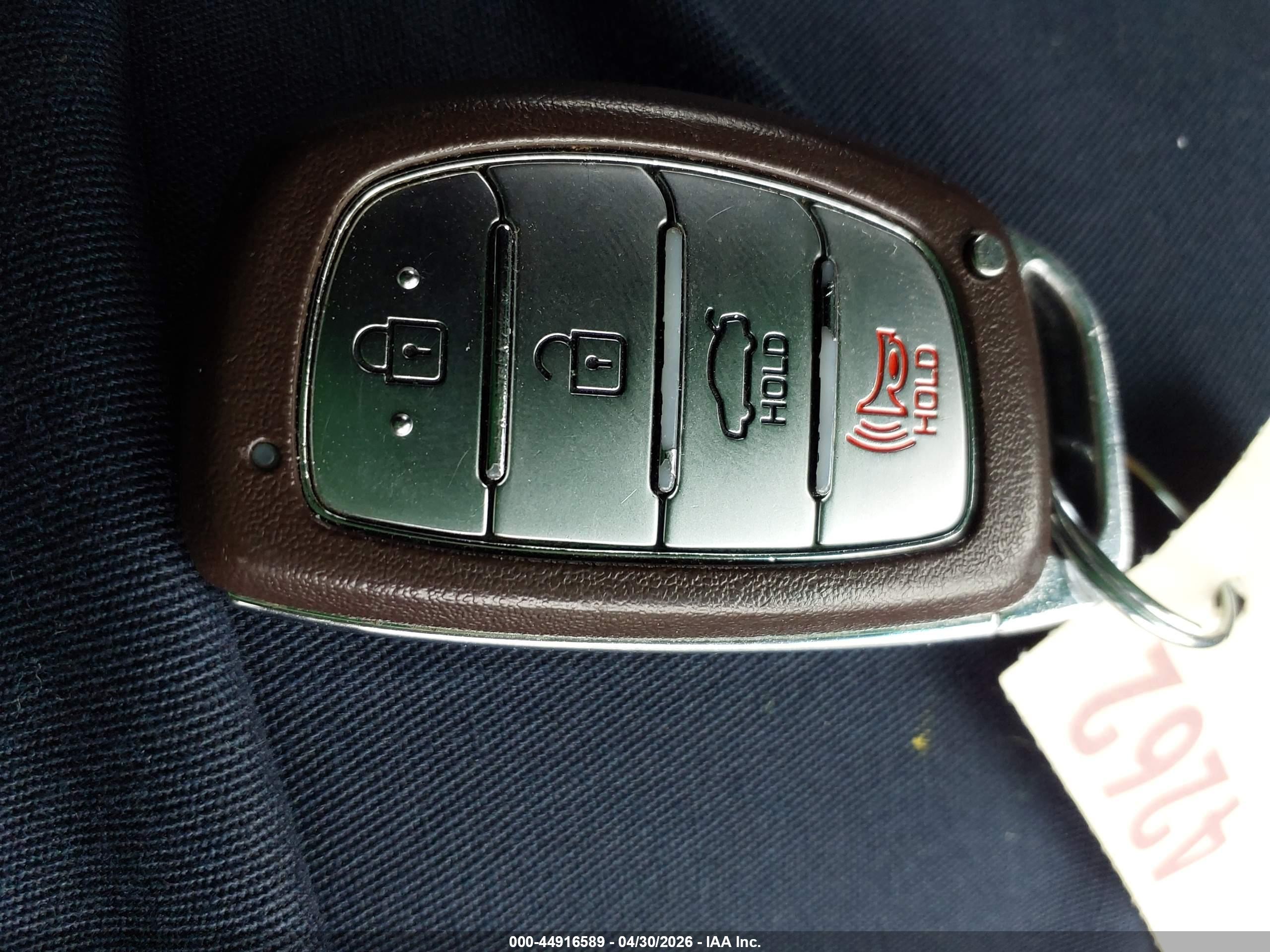 HYUNDAI ELANTRA image 11