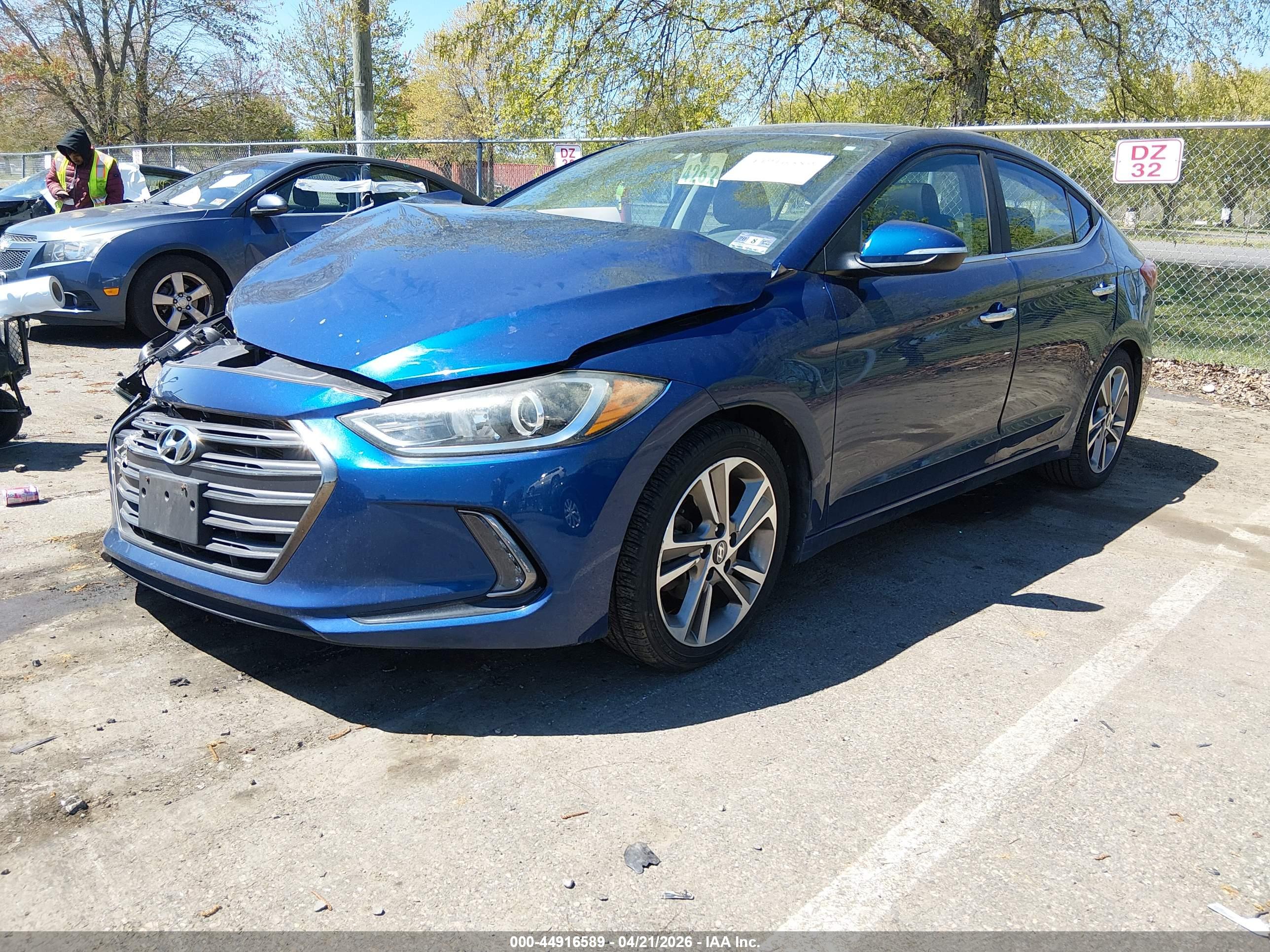HYUNDAI ELANTRA image 2