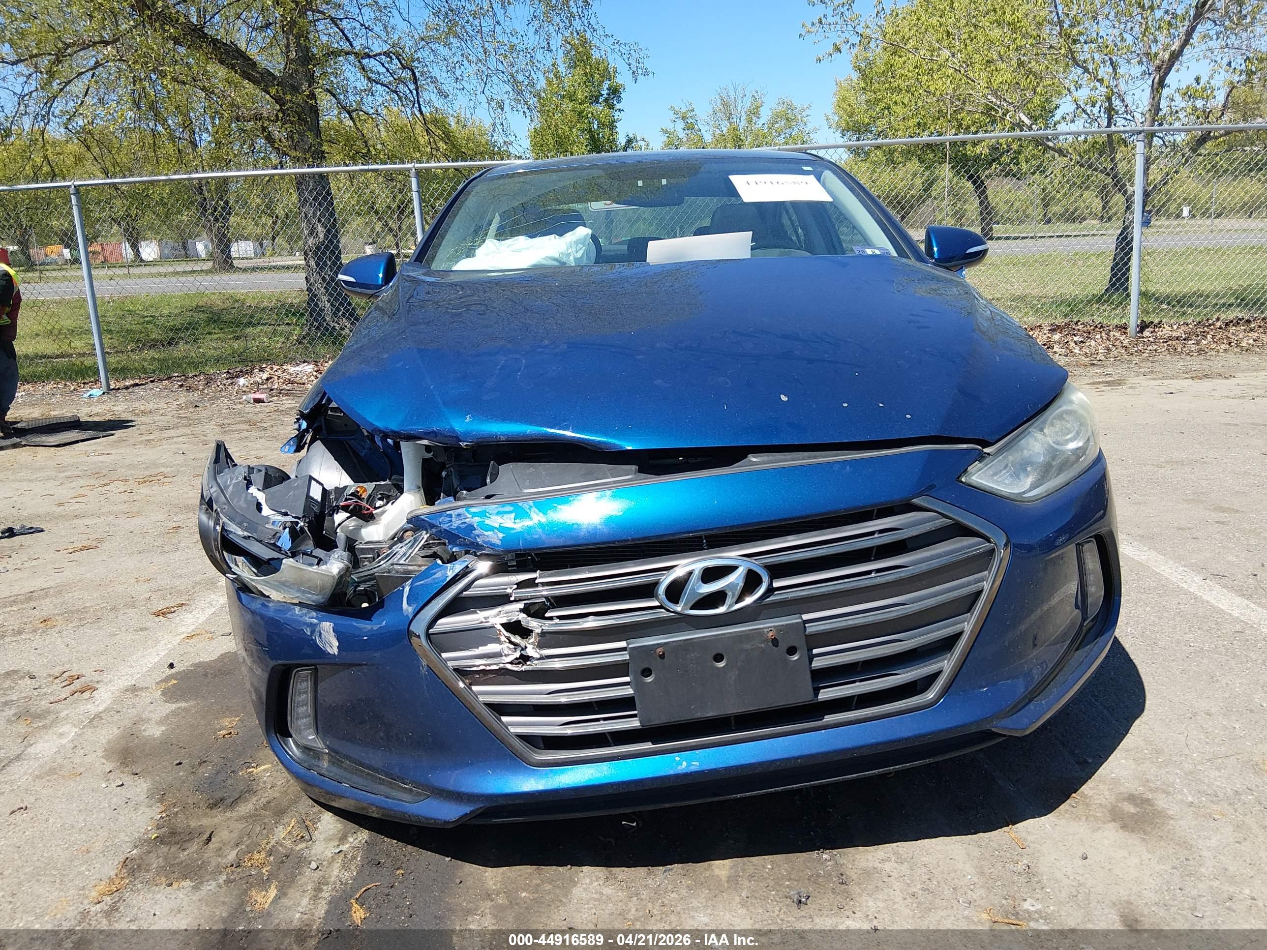 HYUNDAI ELANTRA image 6