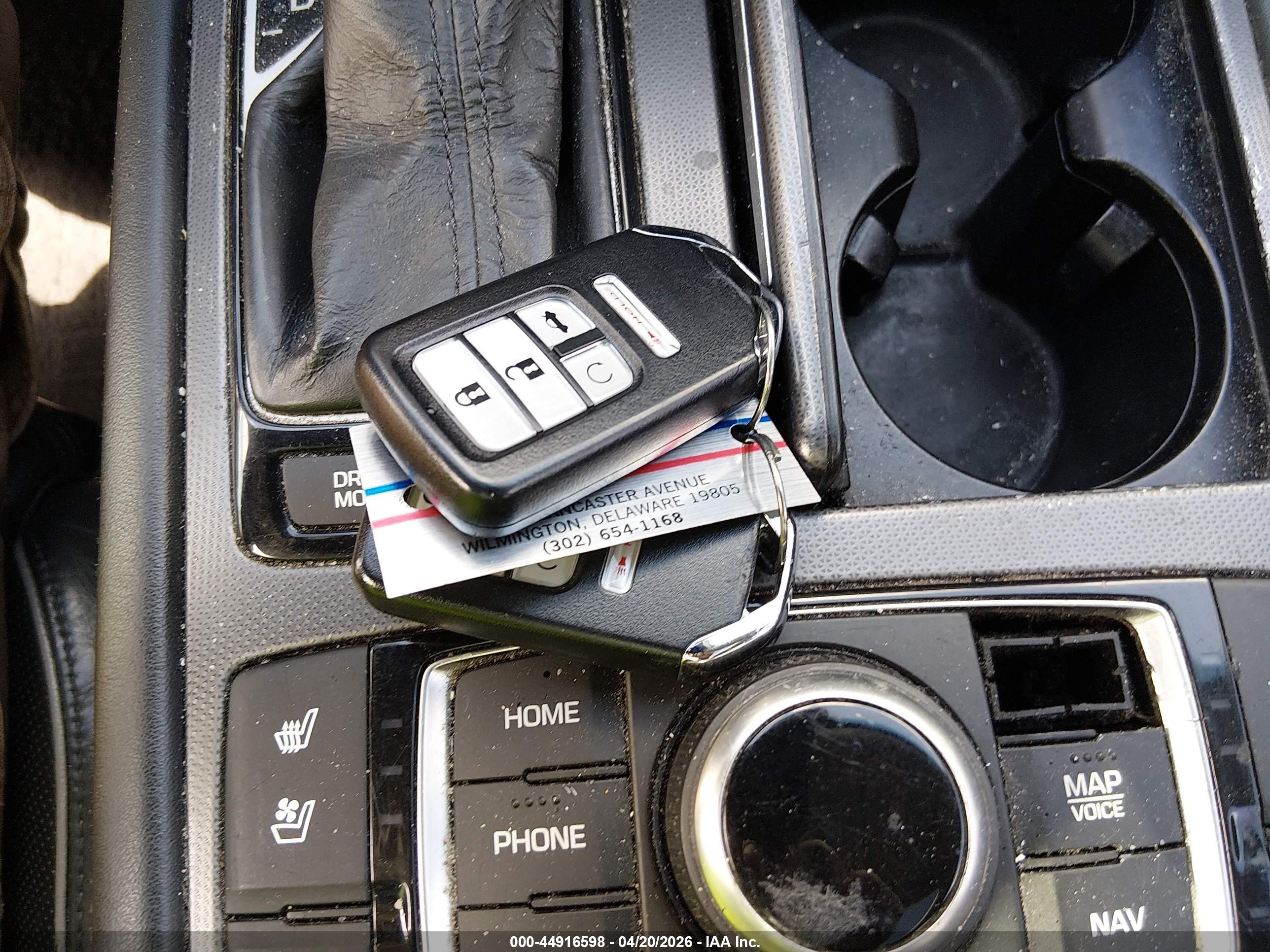 HYUNDAI GENESIS image 11