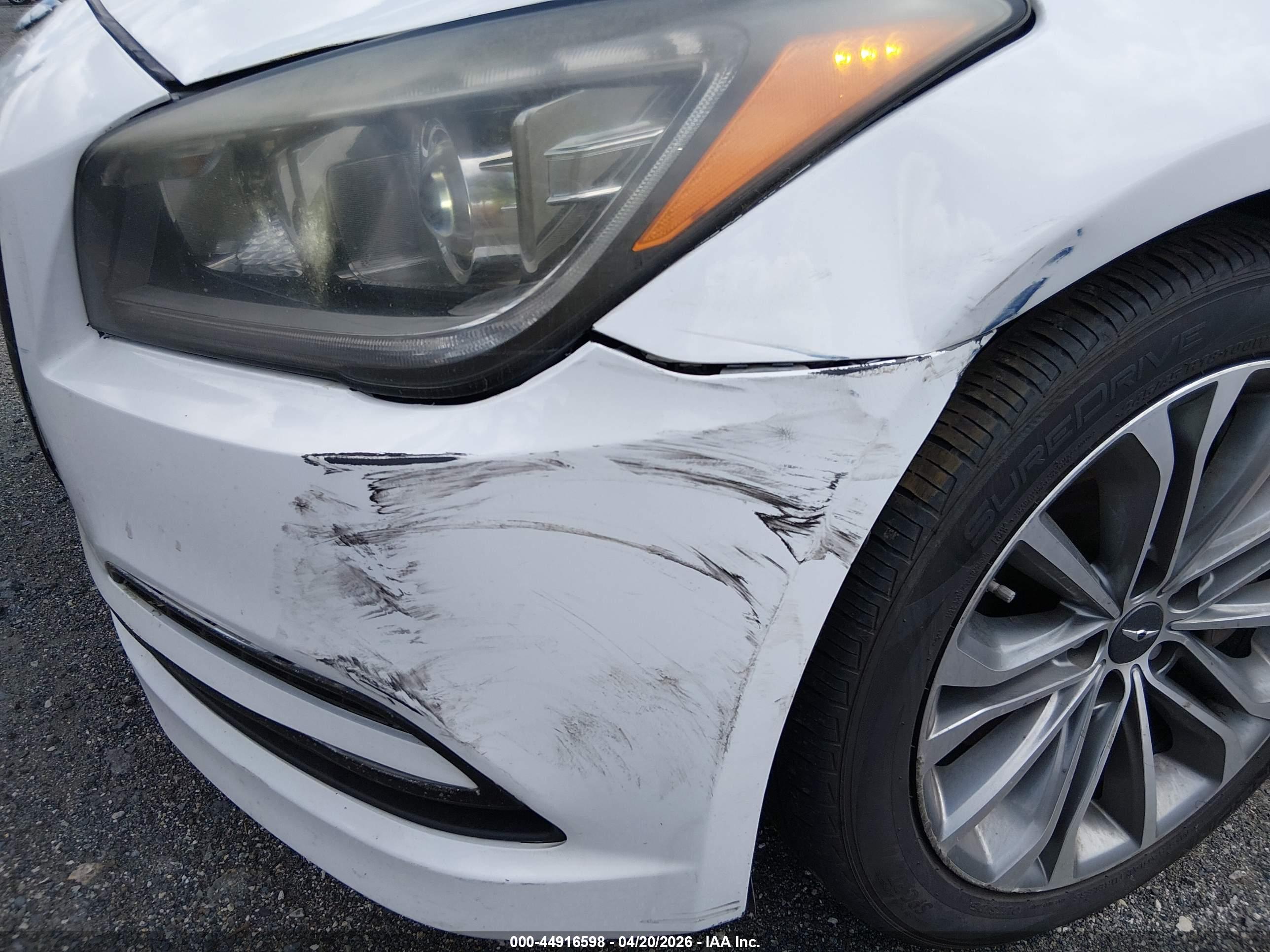 HYUNDAI GENESIS image 6