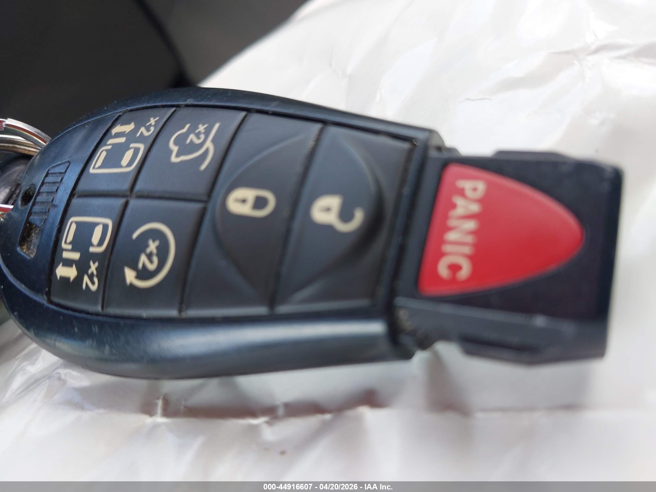 CHRYSLER TOWN image 11