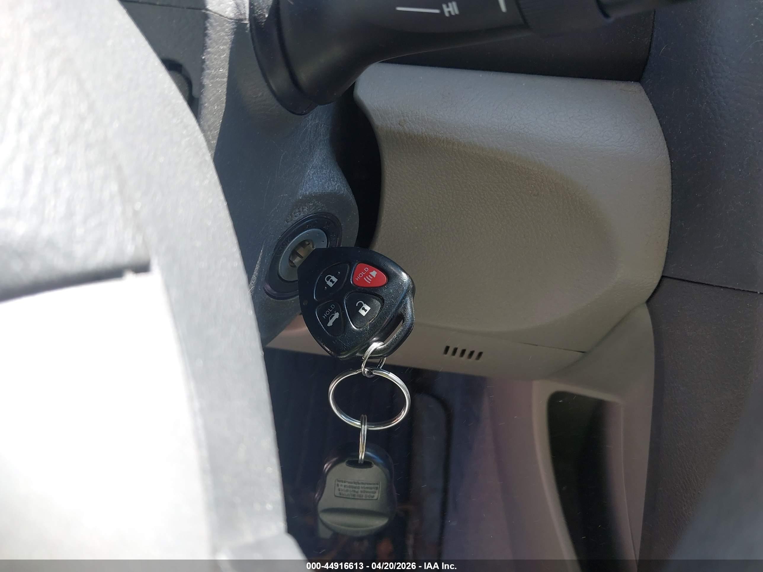 TOYOTA CAMRY image 11