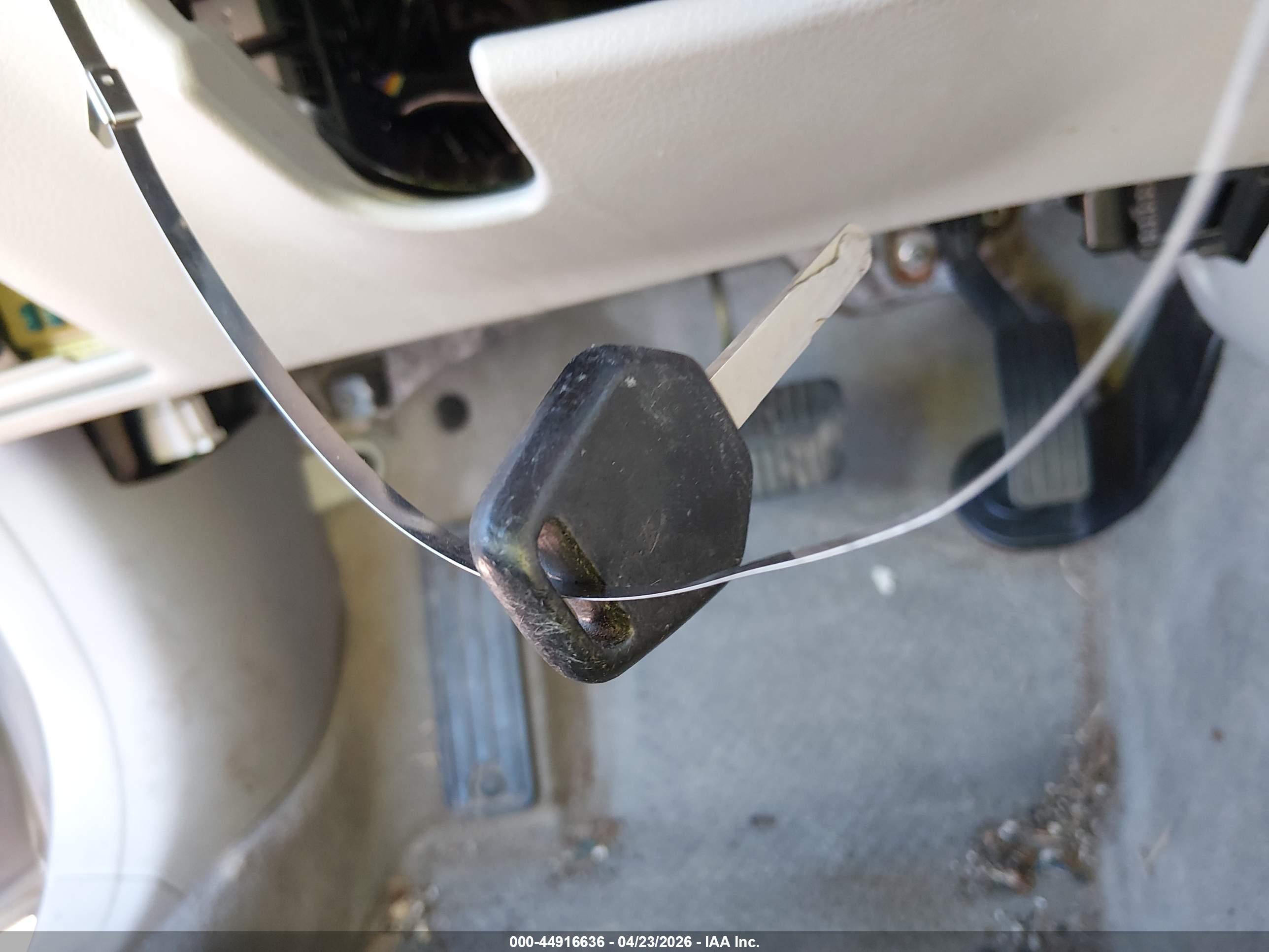 SUBARU FORESTER image 11