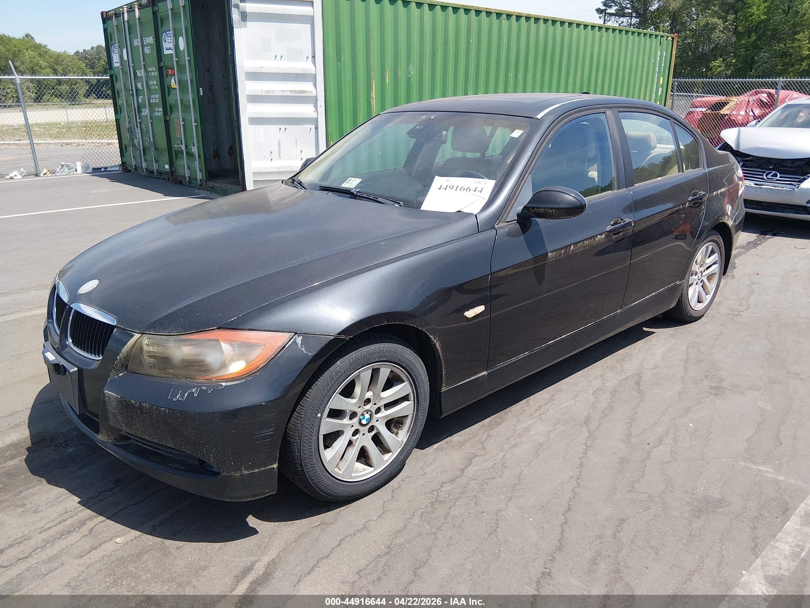 BMW 325I image 2