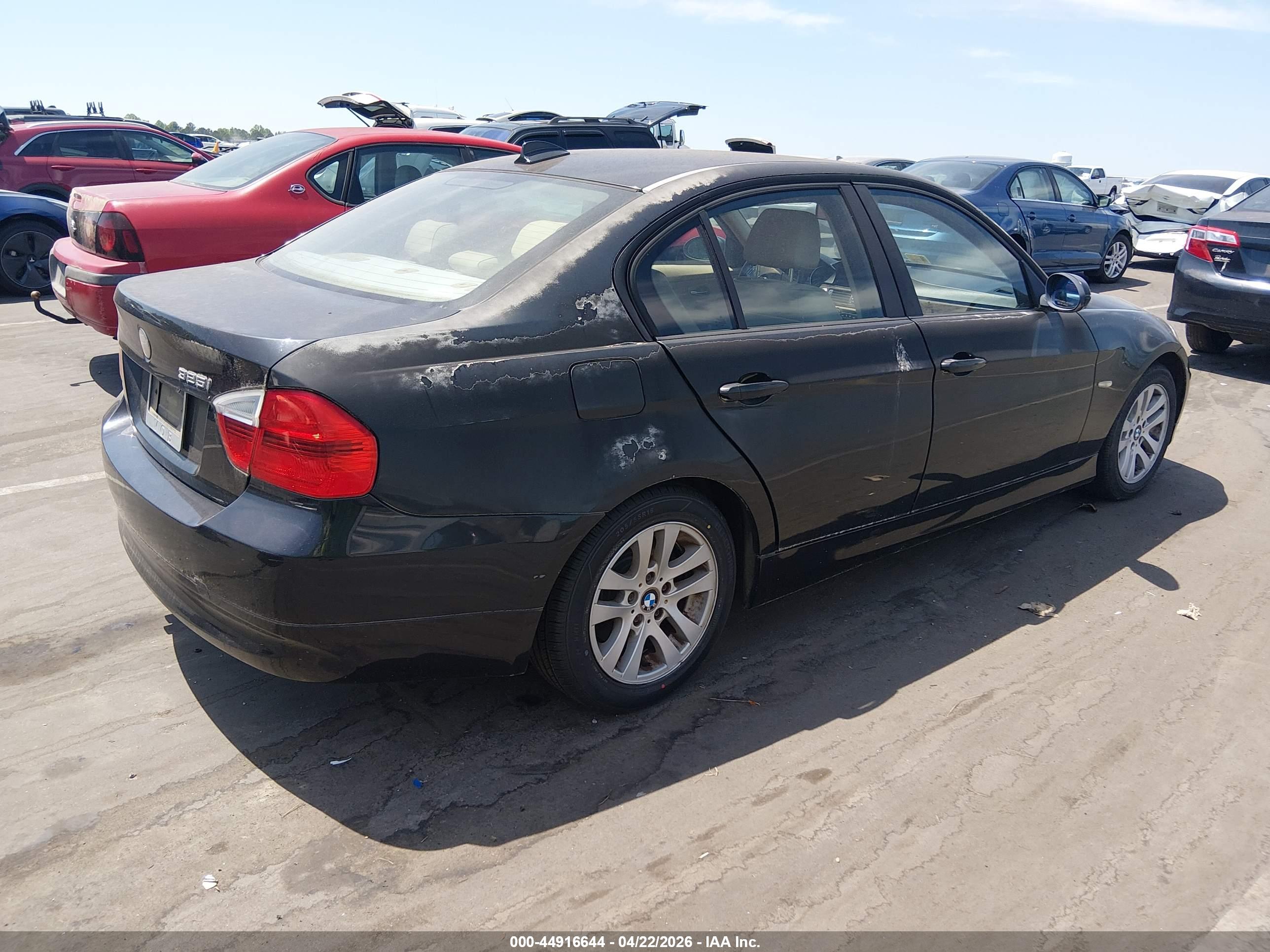 BMW 325I image 4