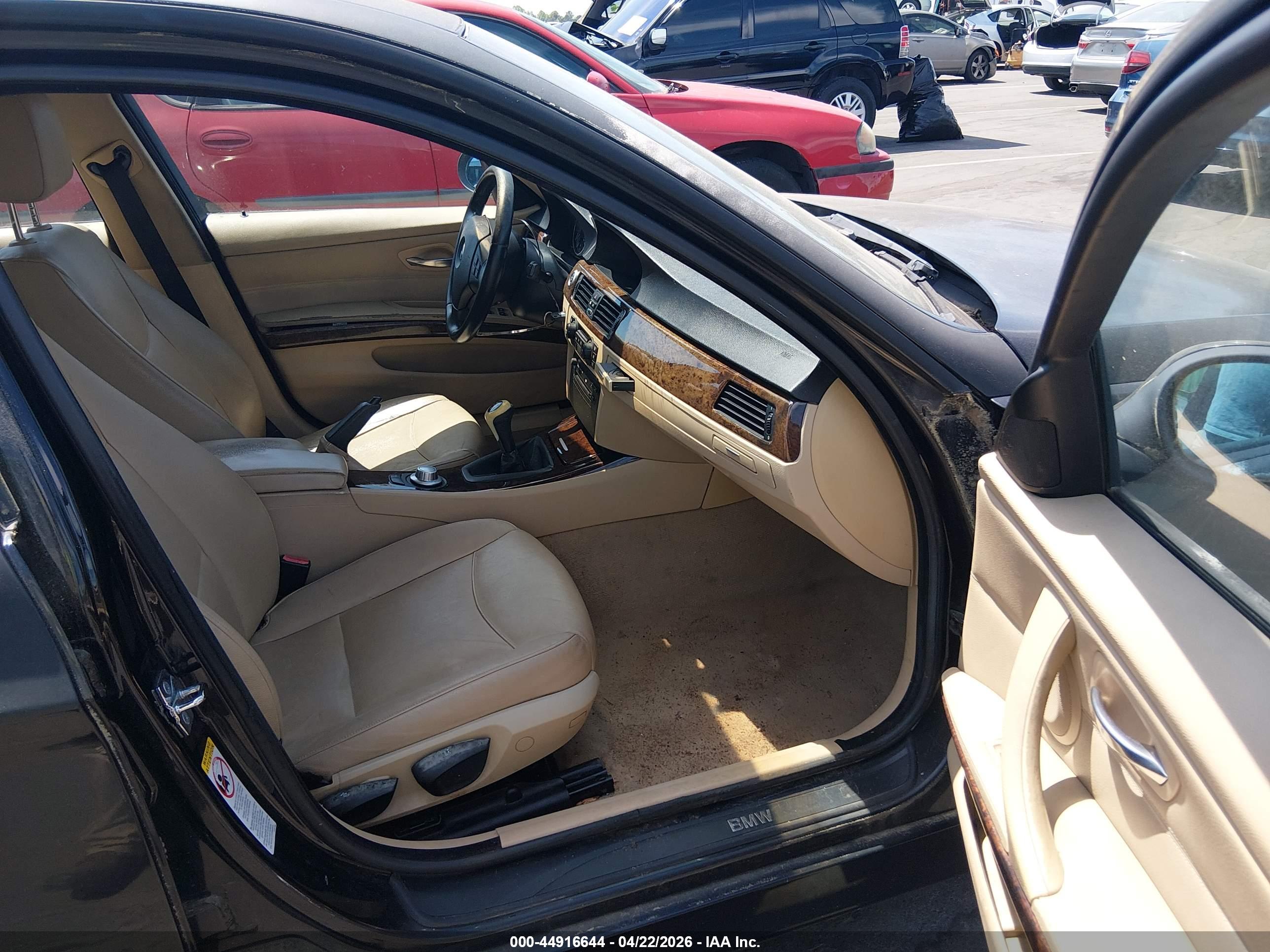 BMW 325I image 5