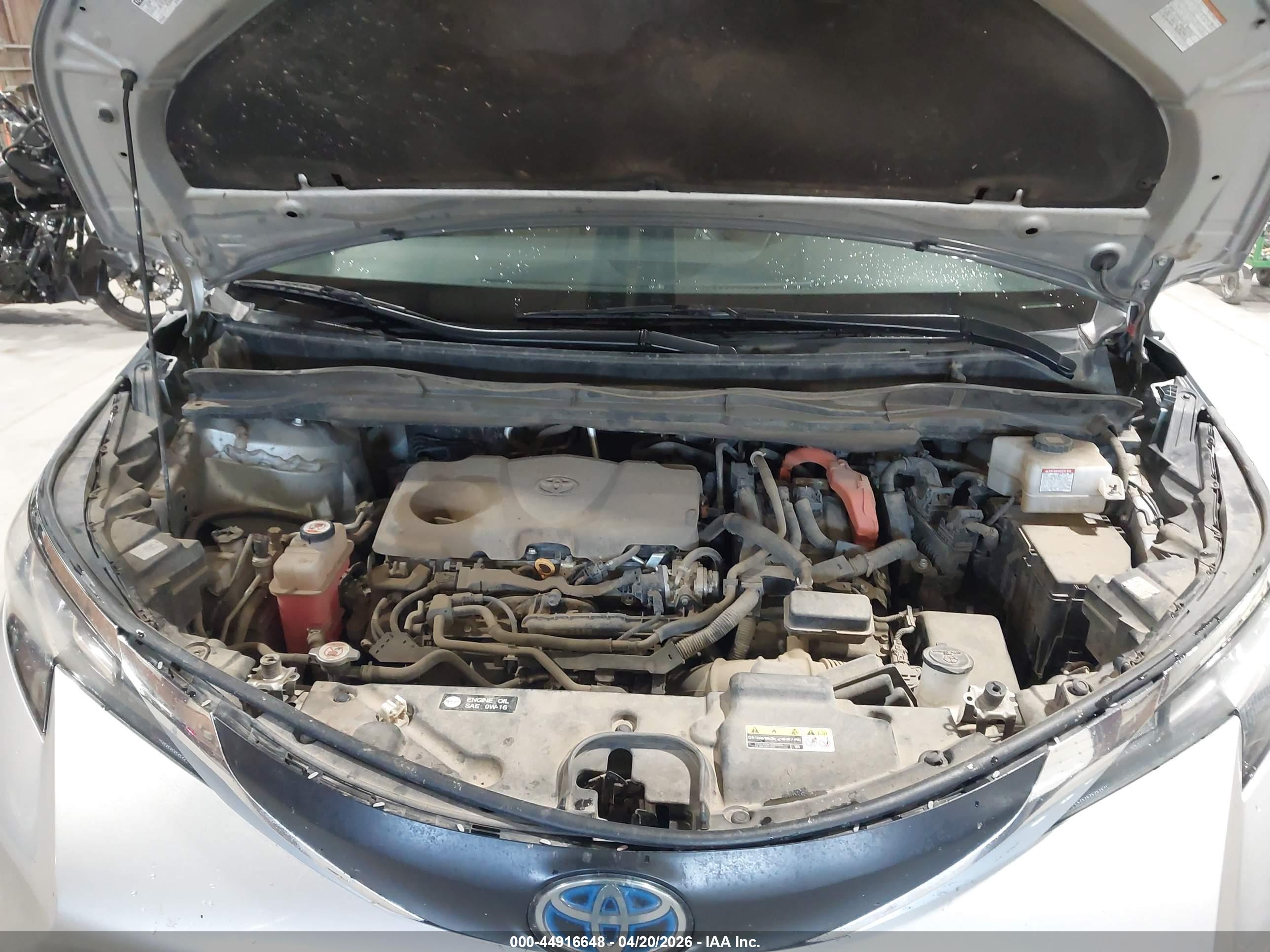 TOYOTA SIENNA image 10