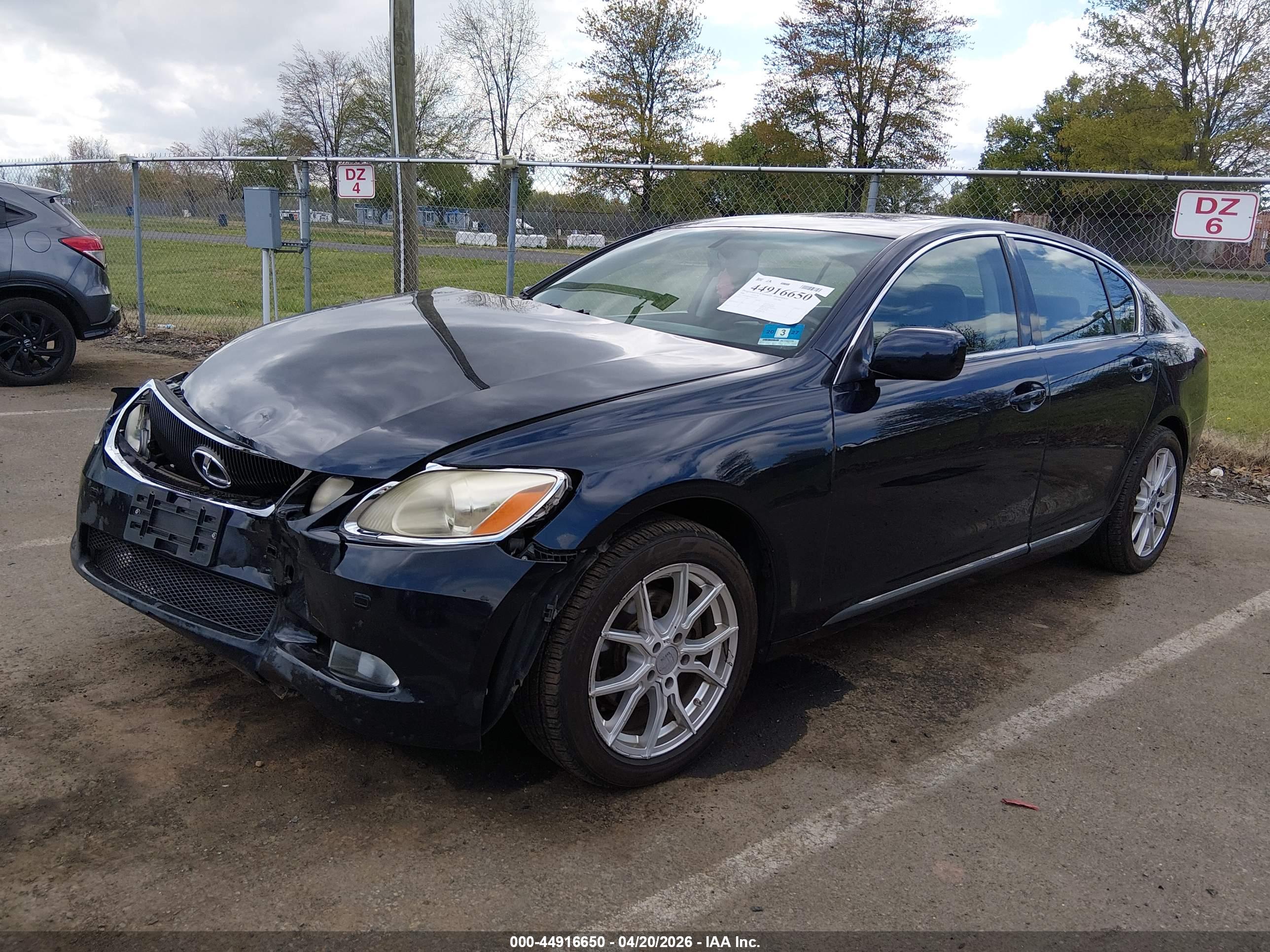 LEXUS GS image 2