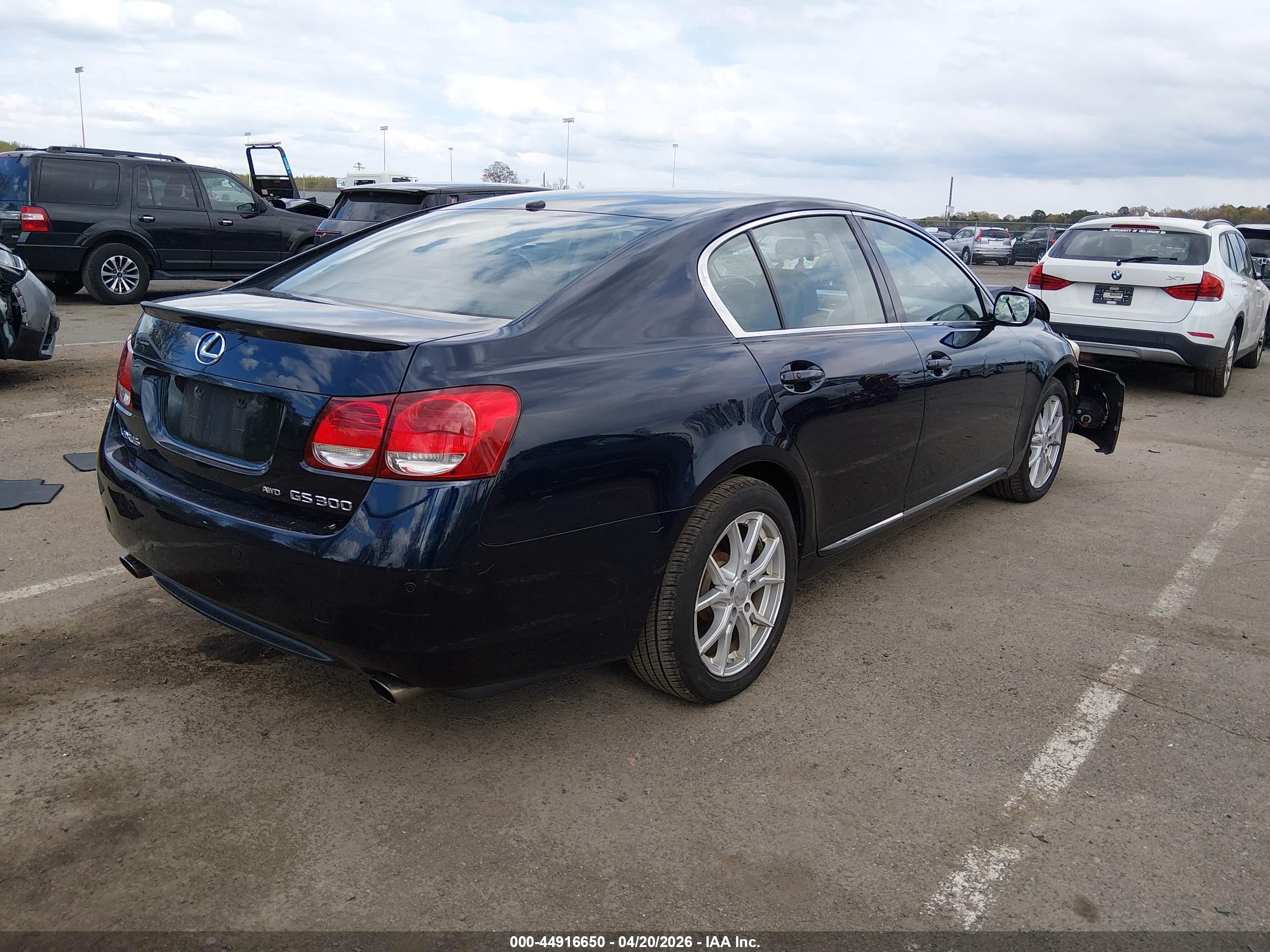 LEXUS GS image 4