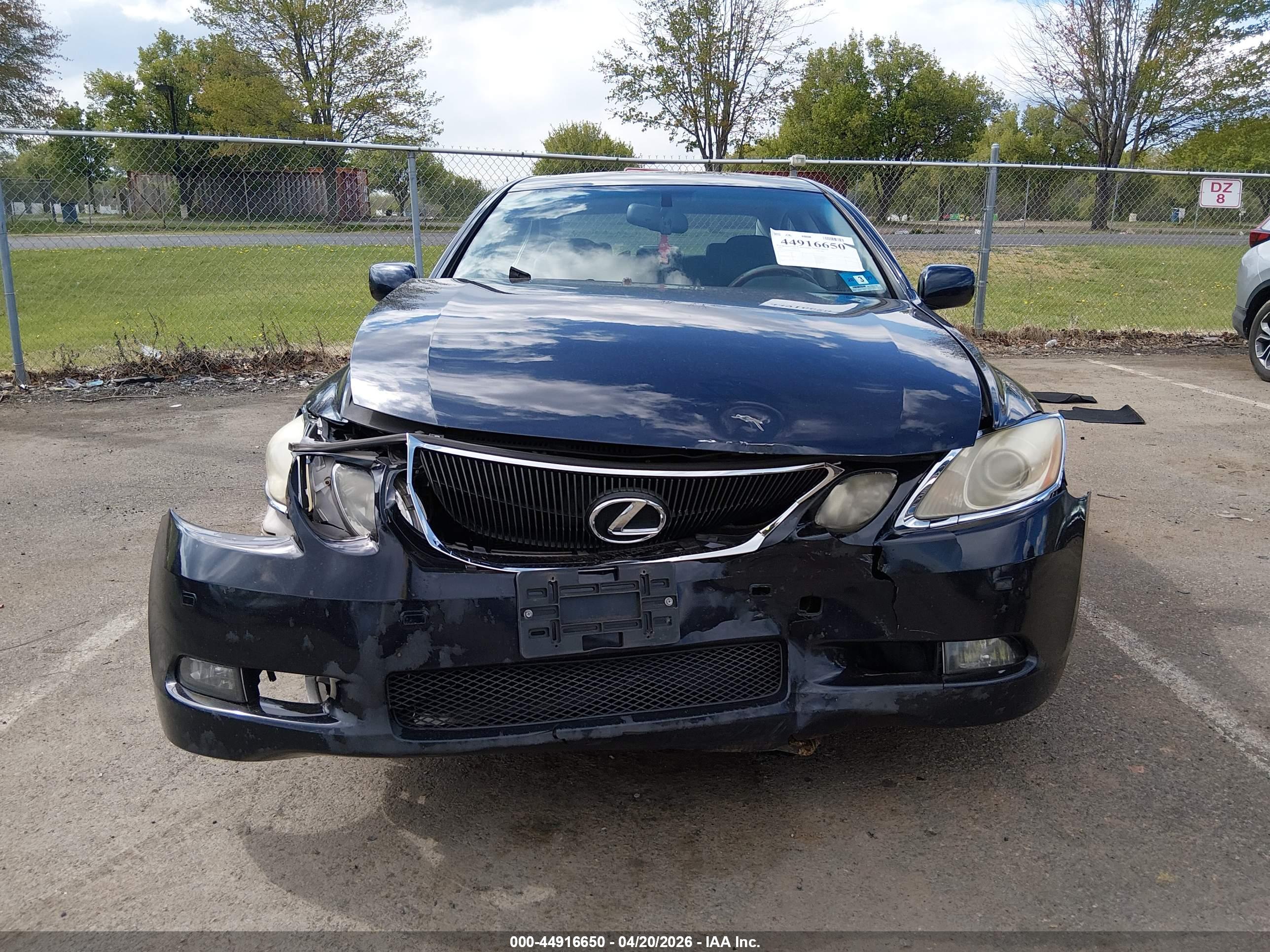 LEXUS GS image 6