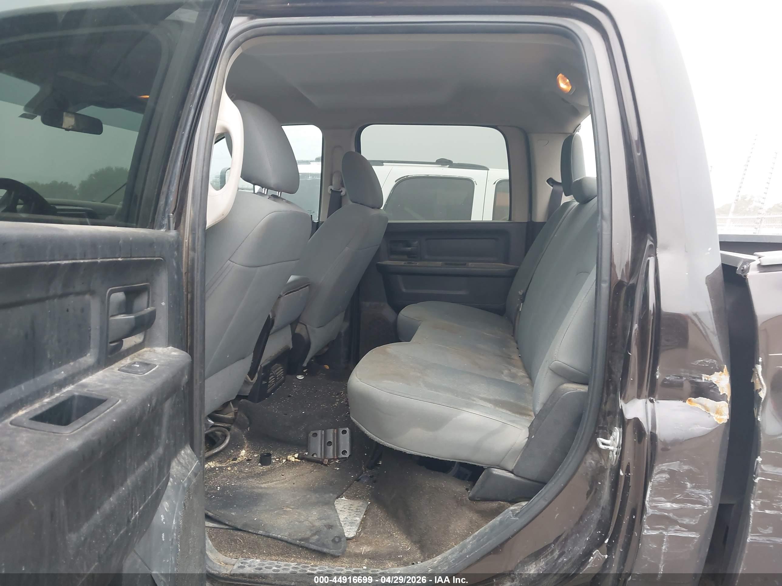 RAM 3500 image 8