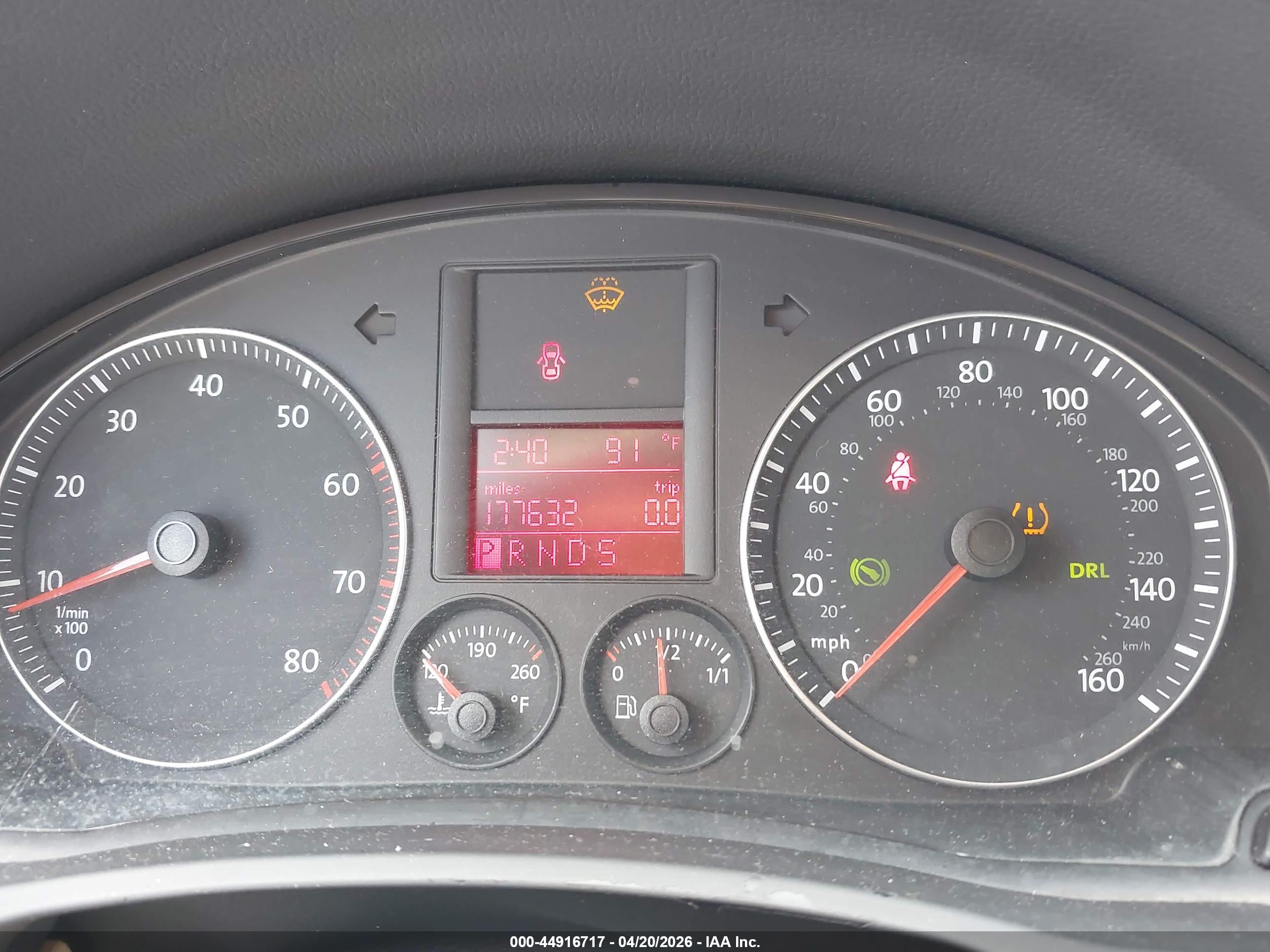 VOLKSWAGEN JETTA image 7