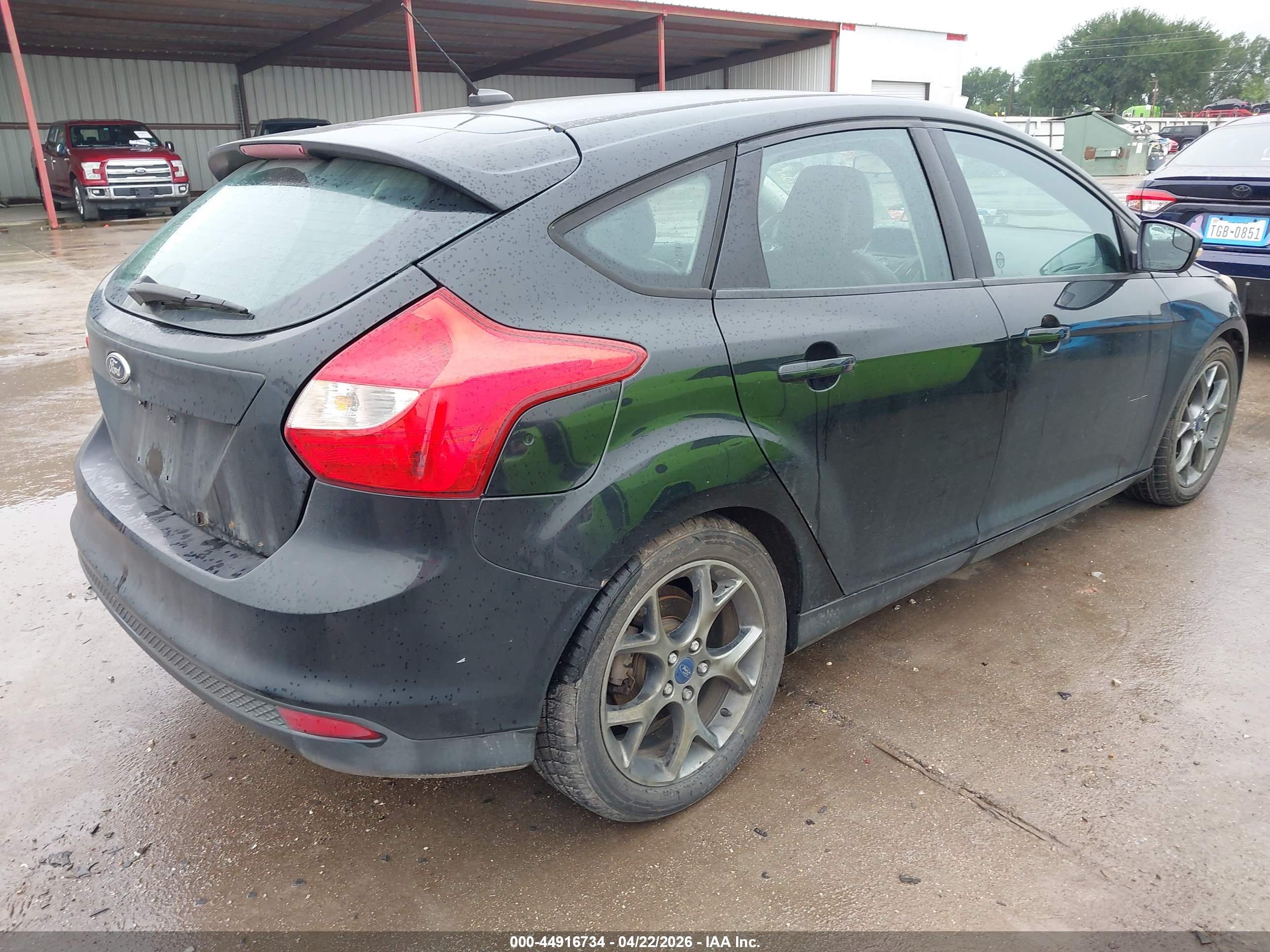 FORD FOCUS image 4