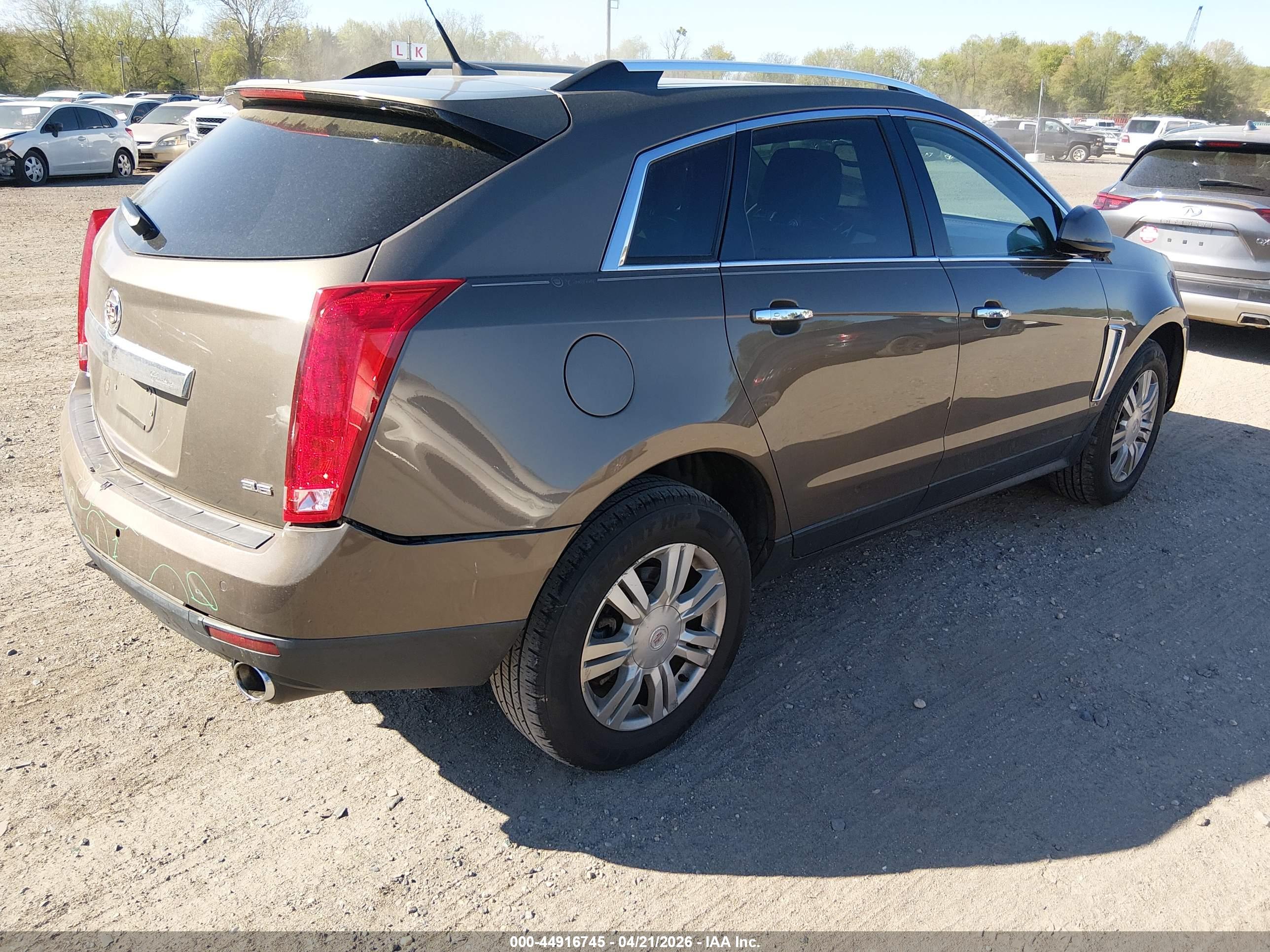 CADILLAC SRX image 4