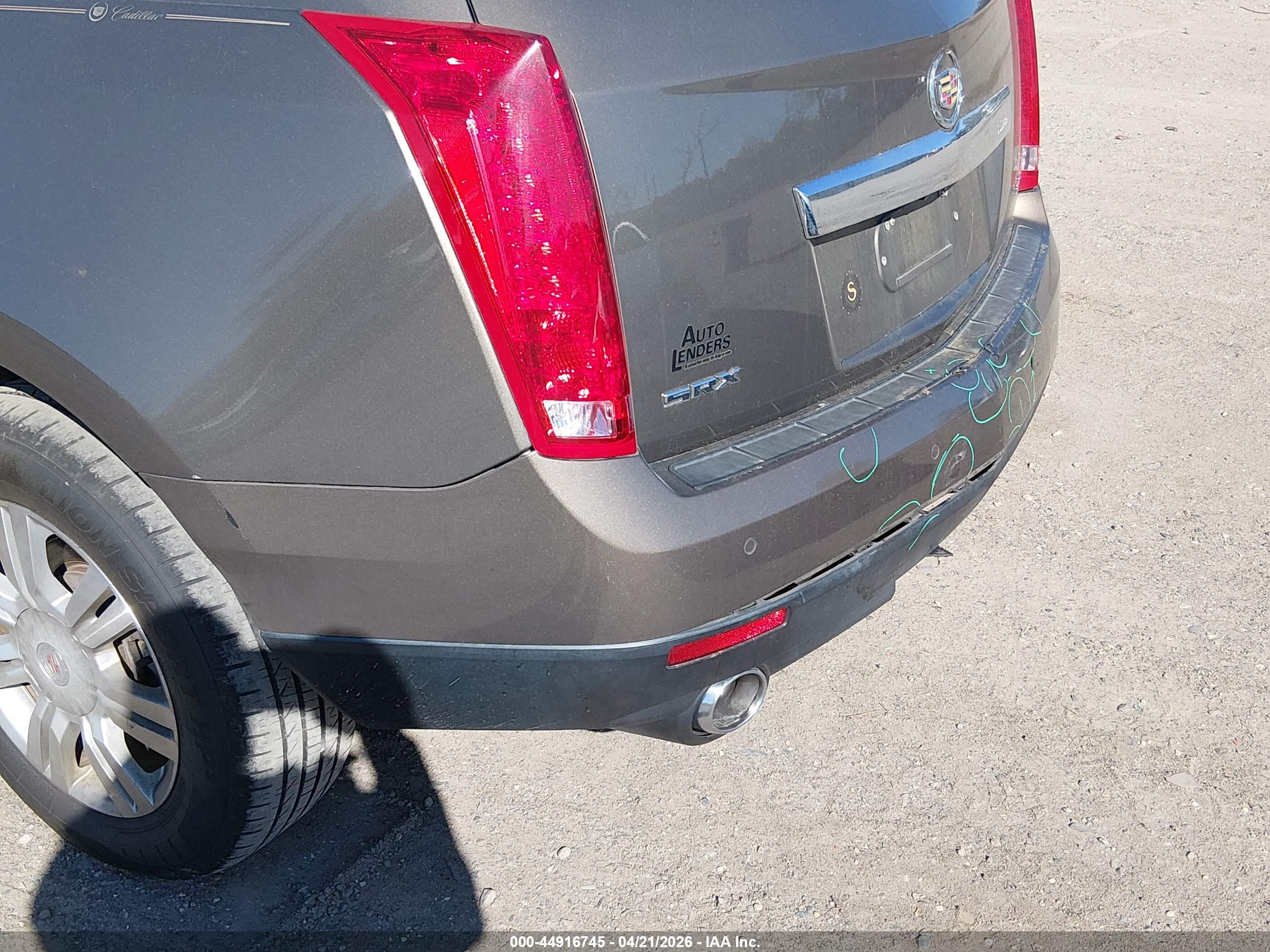 CADILLAC SRX image 6