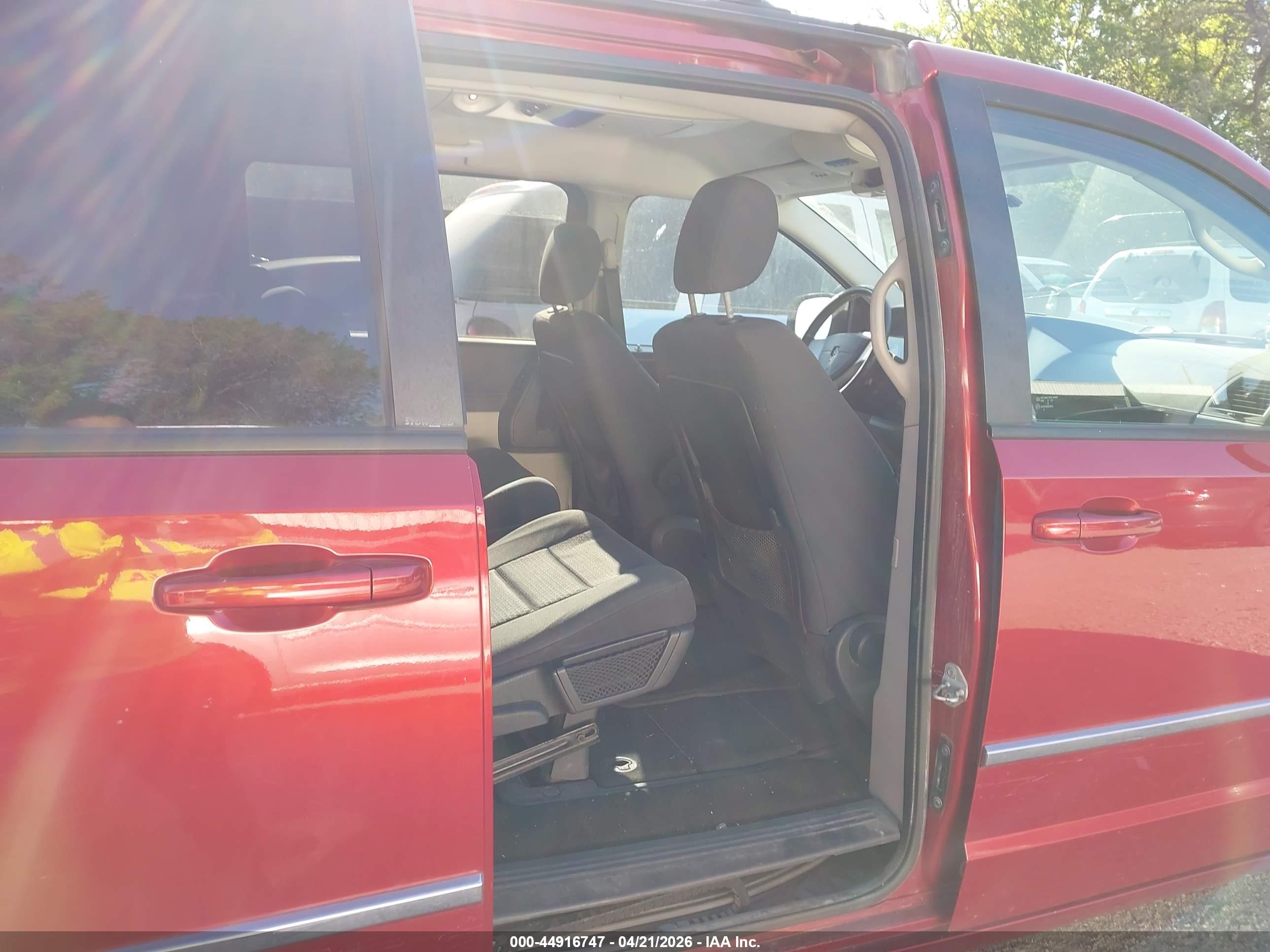 DODGE GRAND image 8