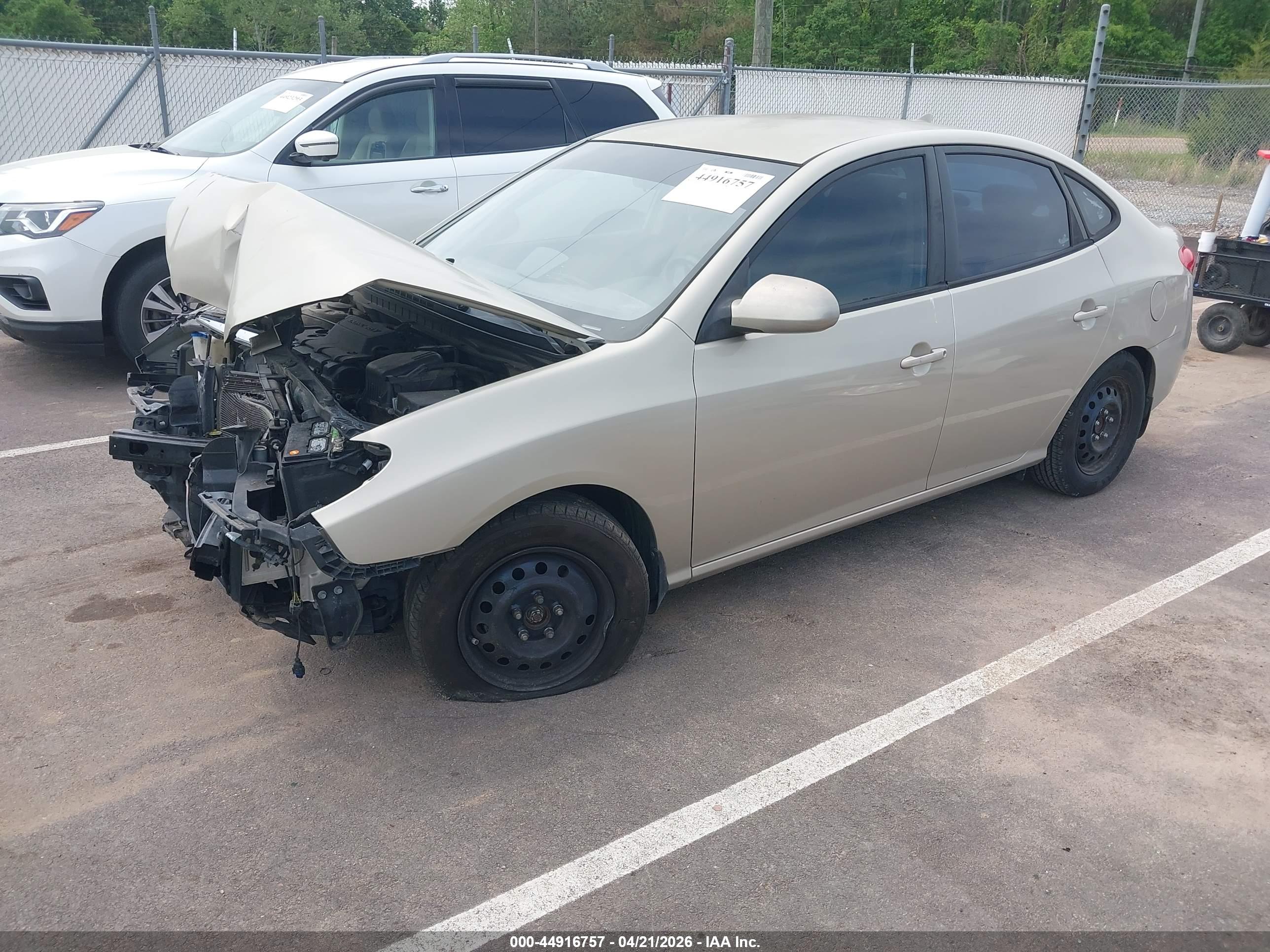 HYUNDAI ELANTRA image 2