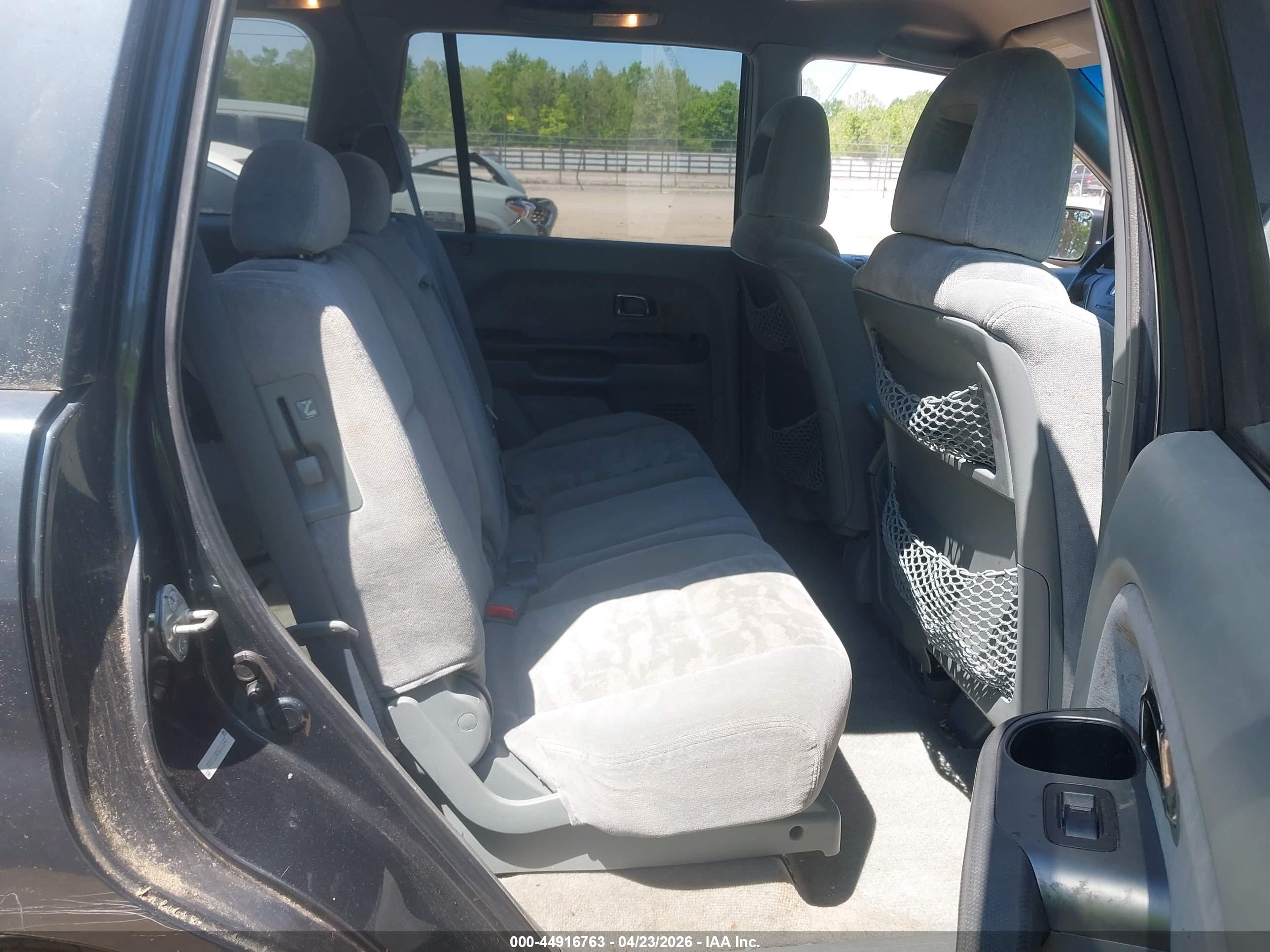 HONDA PILOT image 8