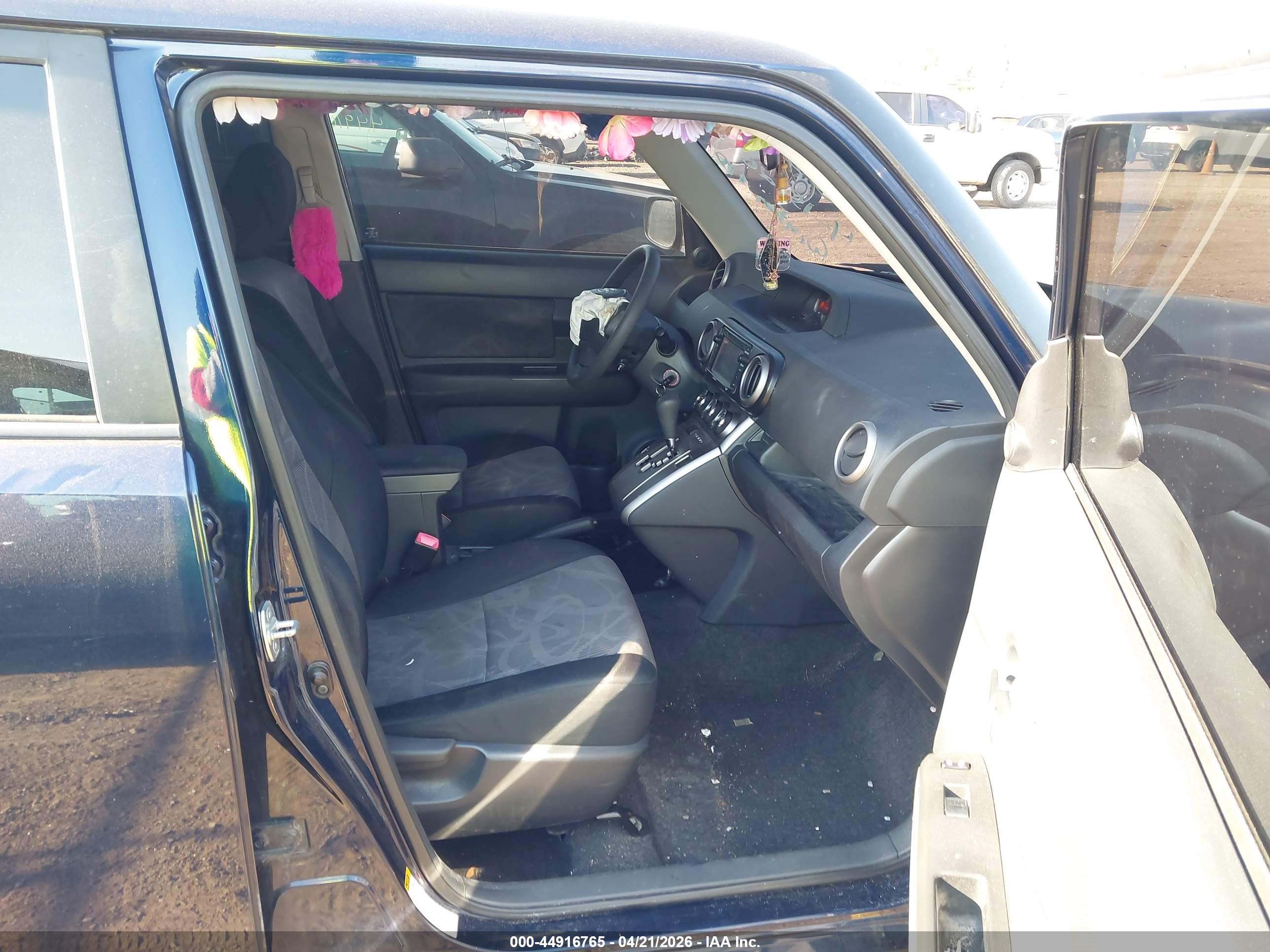 SCION XB image 5
