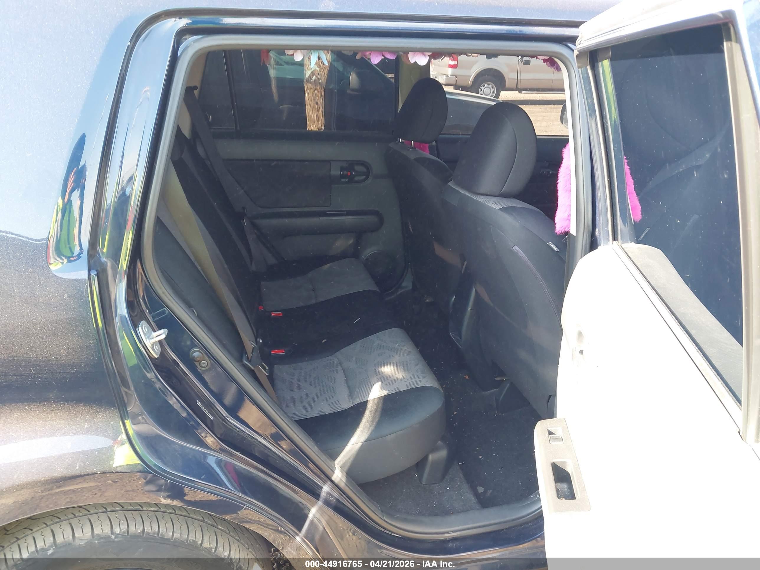 SCION XB image 8